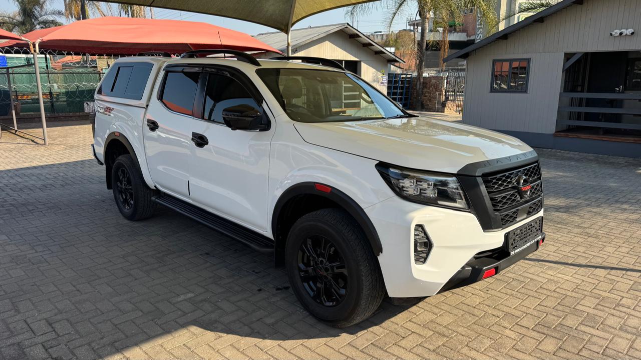 Used 2023 Nissan Navara 2.5DDTi double cab Pro-2X