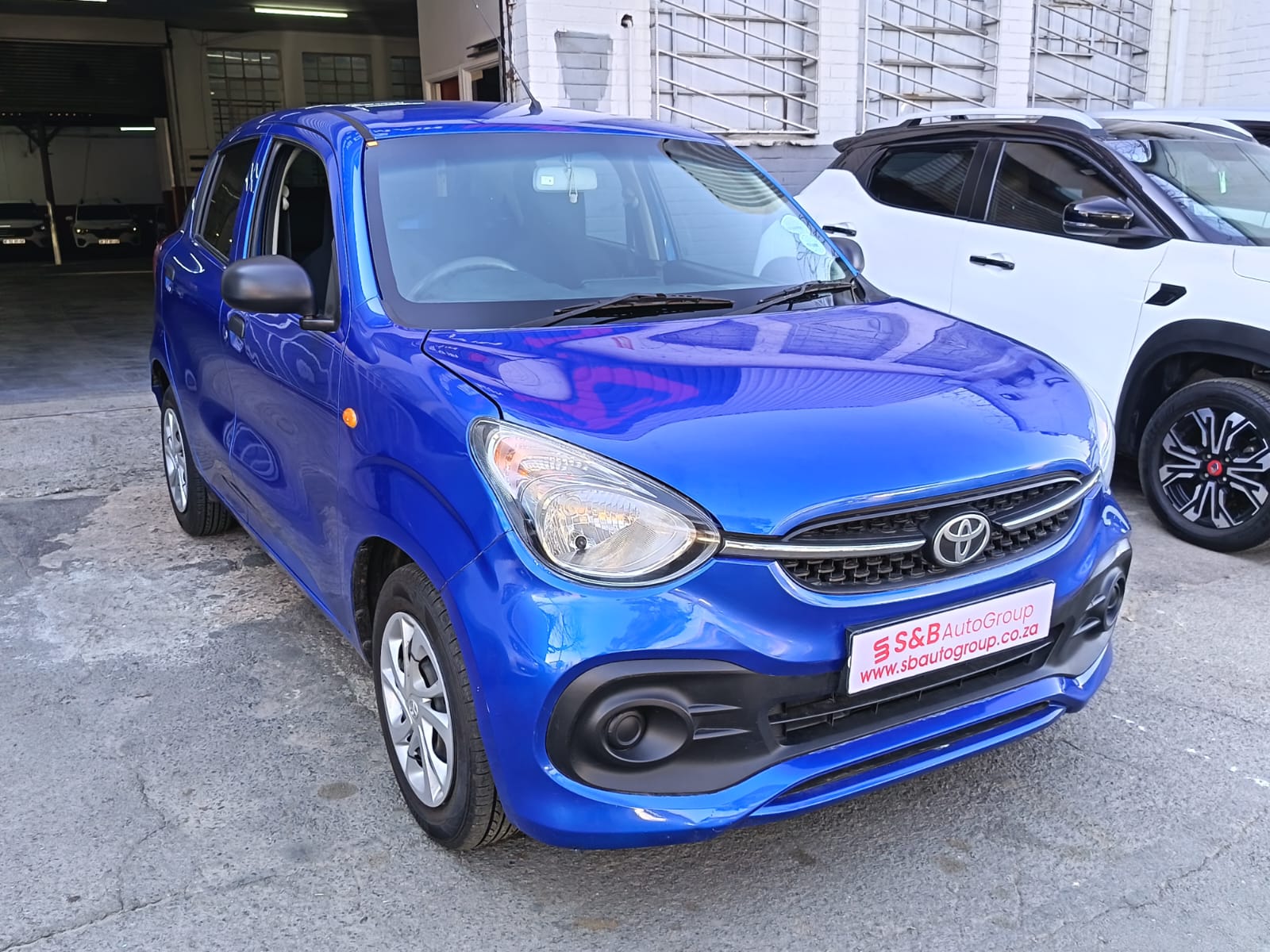 Used 2023 Toyota Vitz 1.0