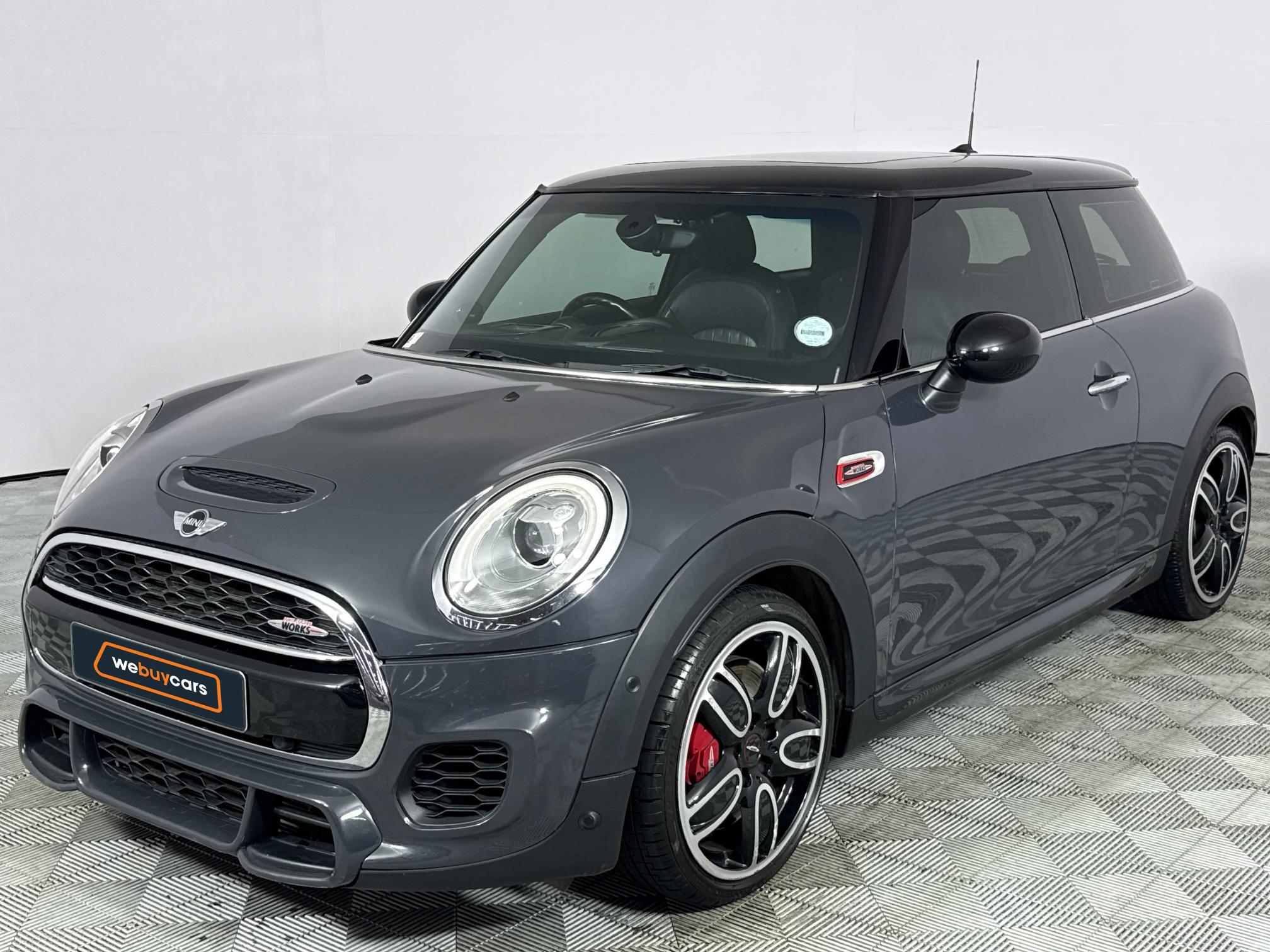 Used 2015 MINI Hatch John Cooper Works Hatch 3-door sports-auto