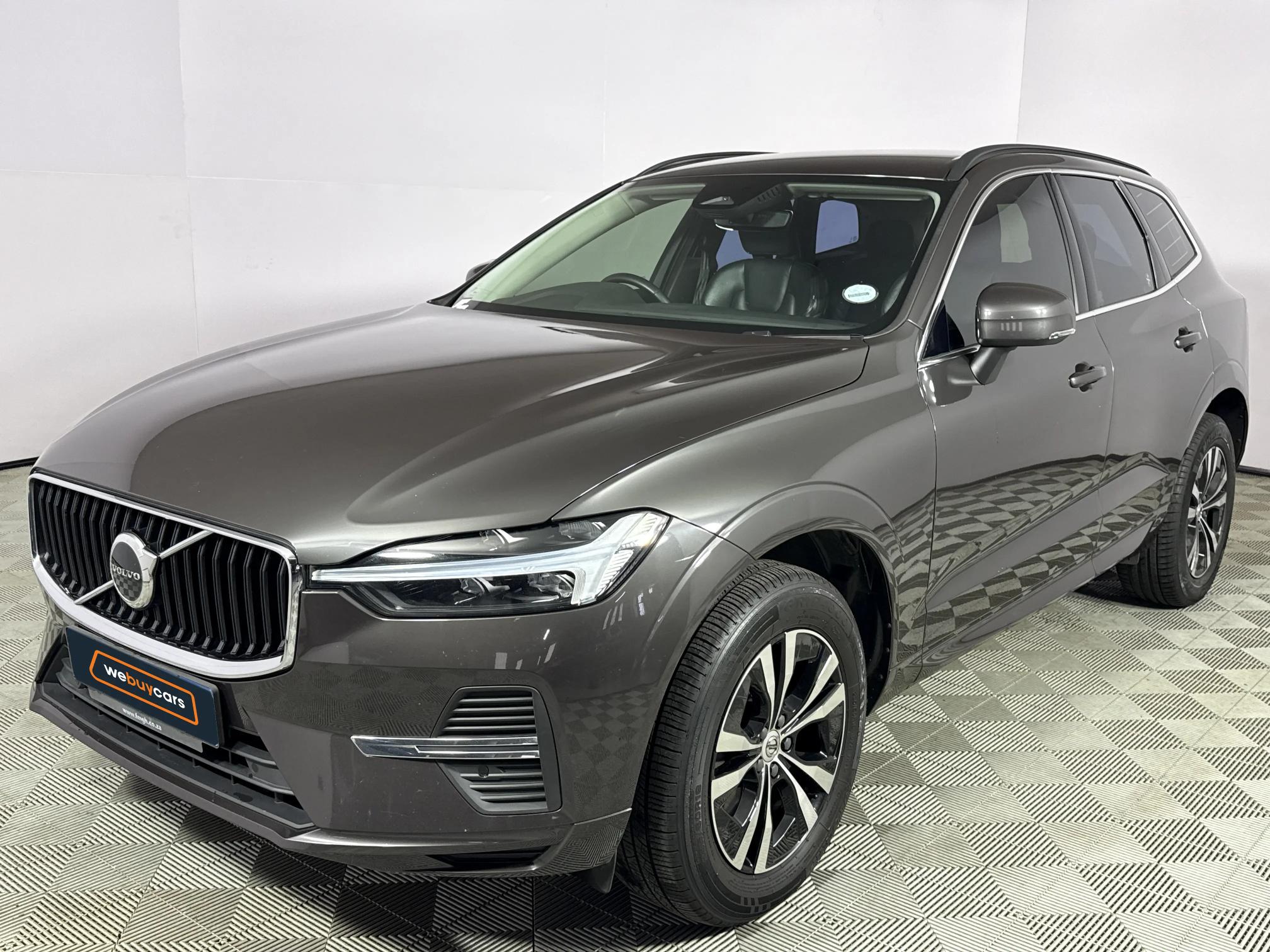 Used 2022 Volvo XC60 B5 Momentum
