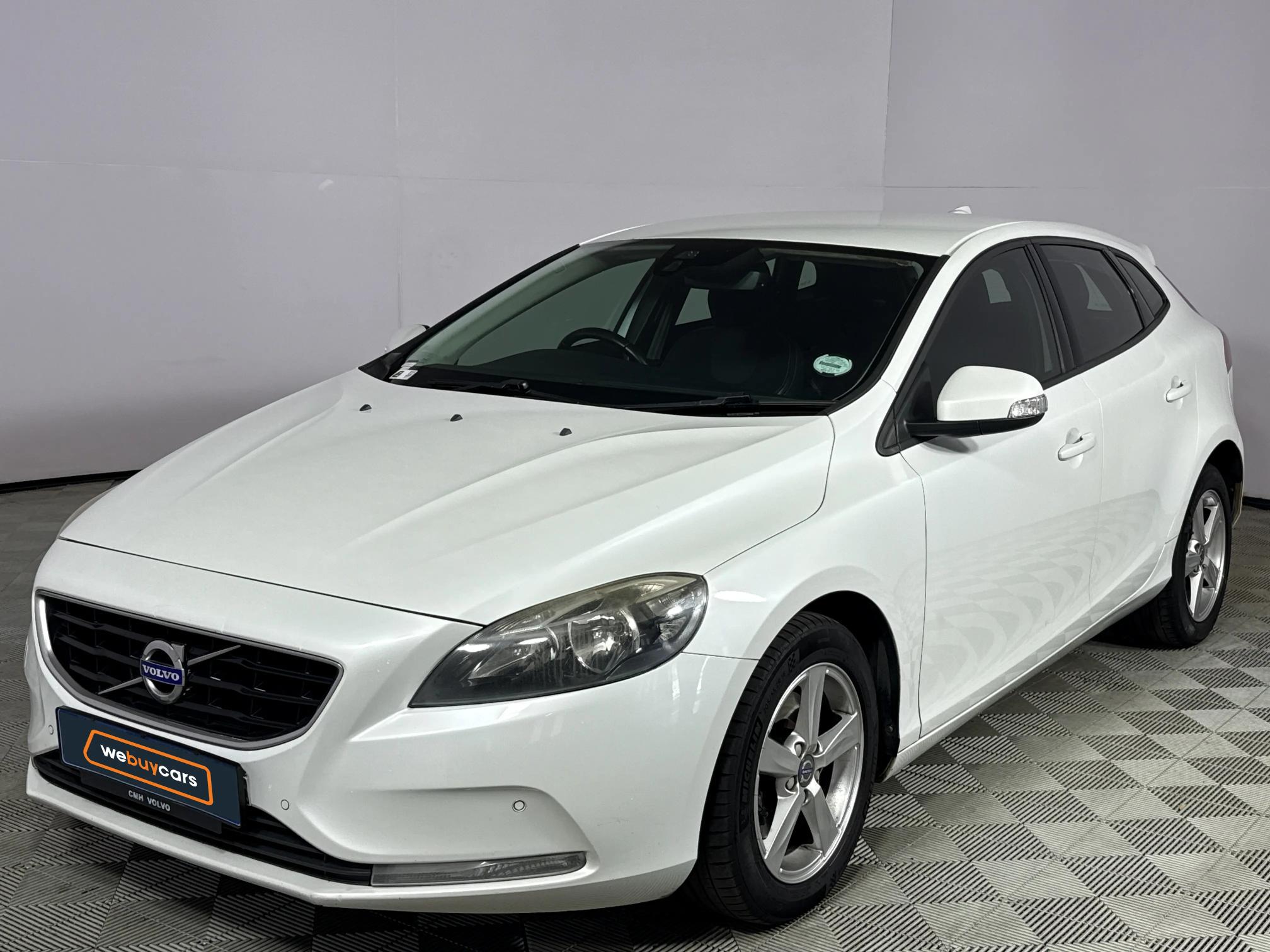 Used 2016 Volvo V40 T3 Kinetic