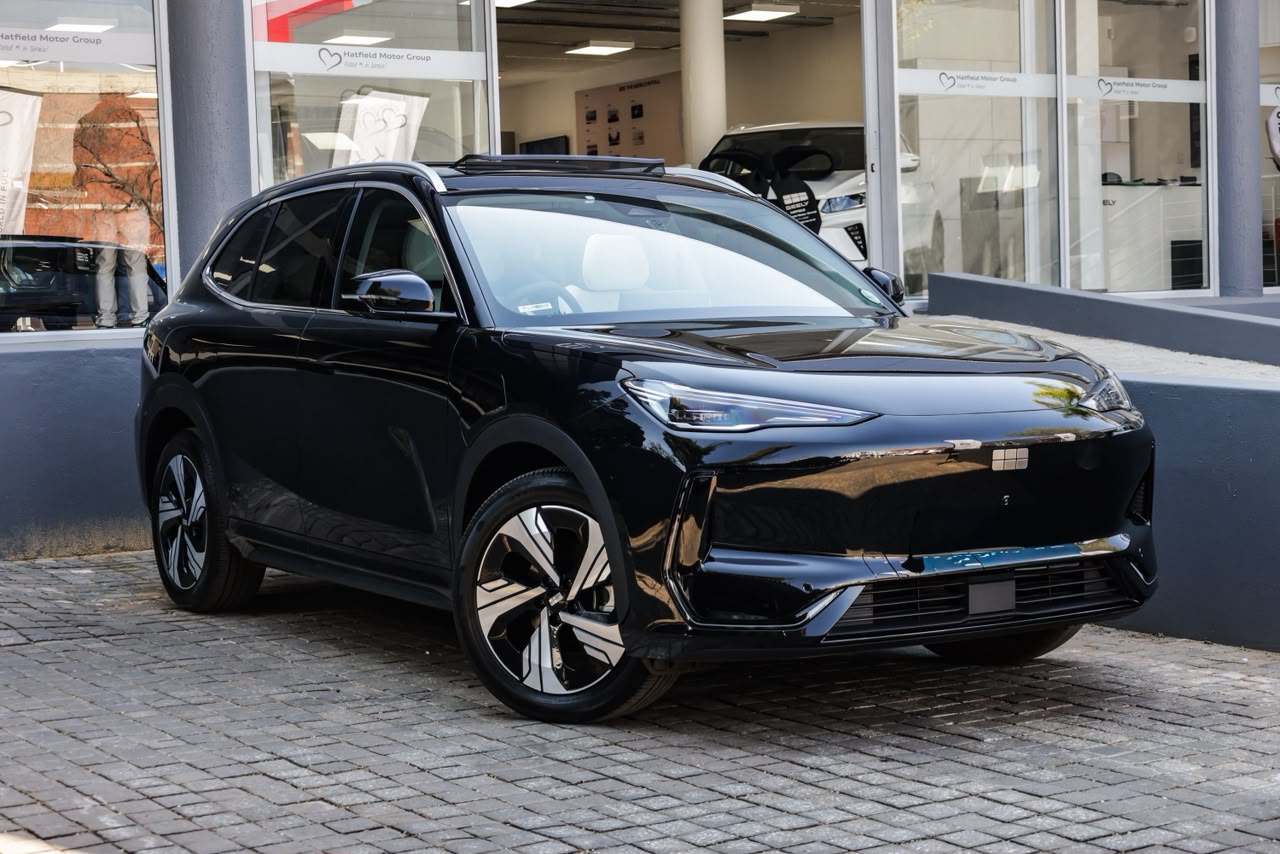 Used 2026 Geely E5 Apex