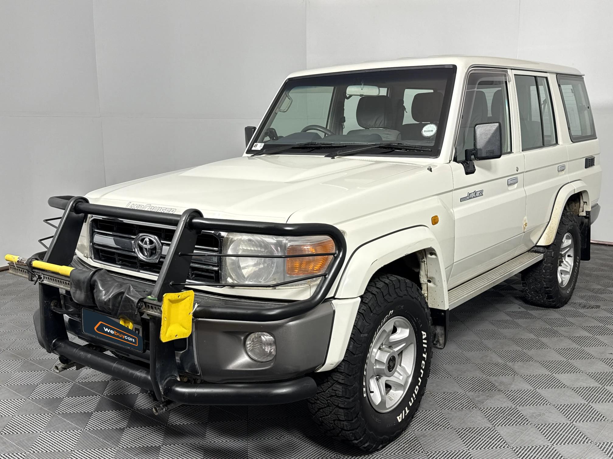 Used 2010 Toyota Land Cruiser 76 4.2D station wagon