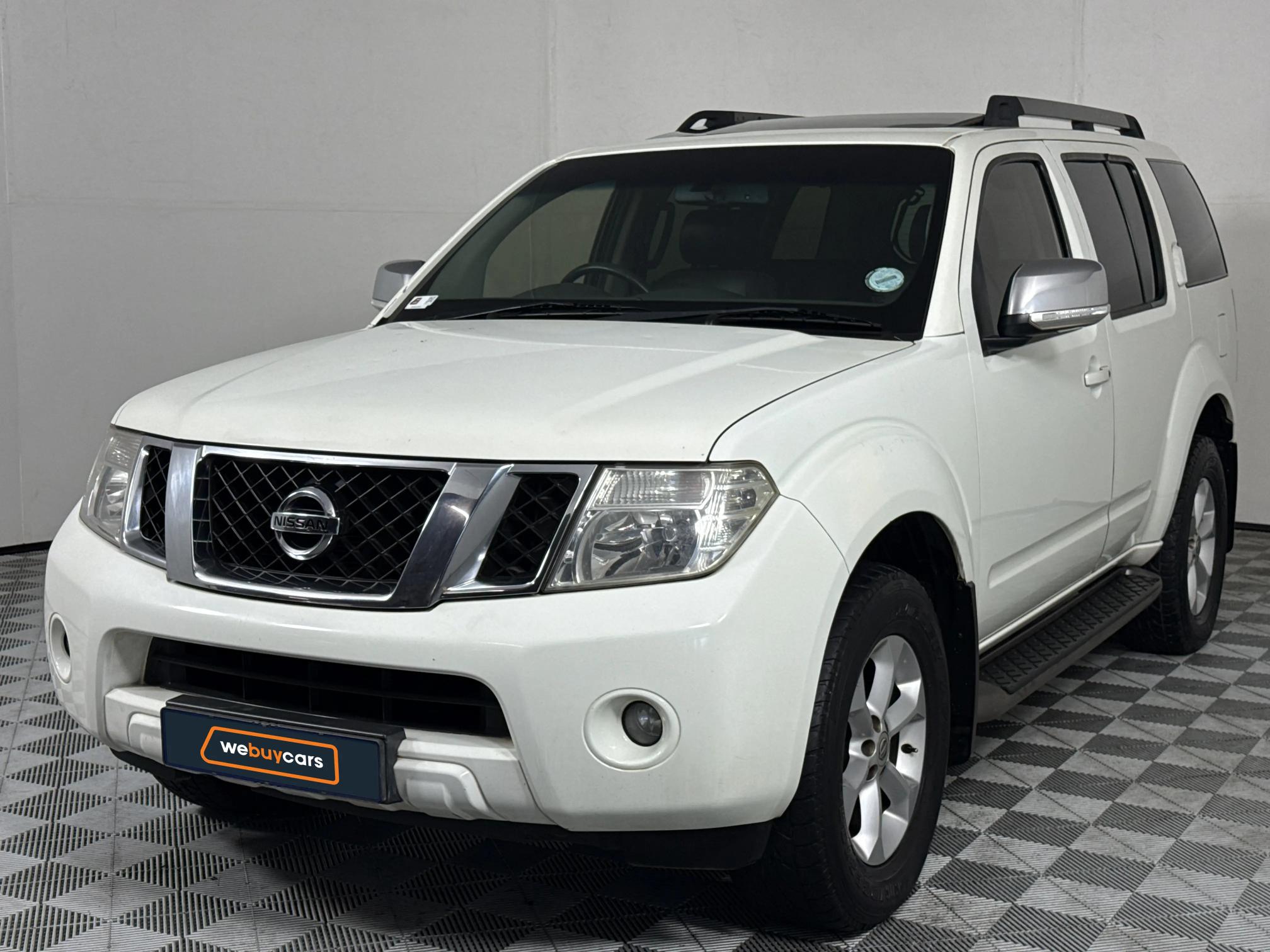 Used 2010 Nissan Pathfinder 4.0 V6 LE
