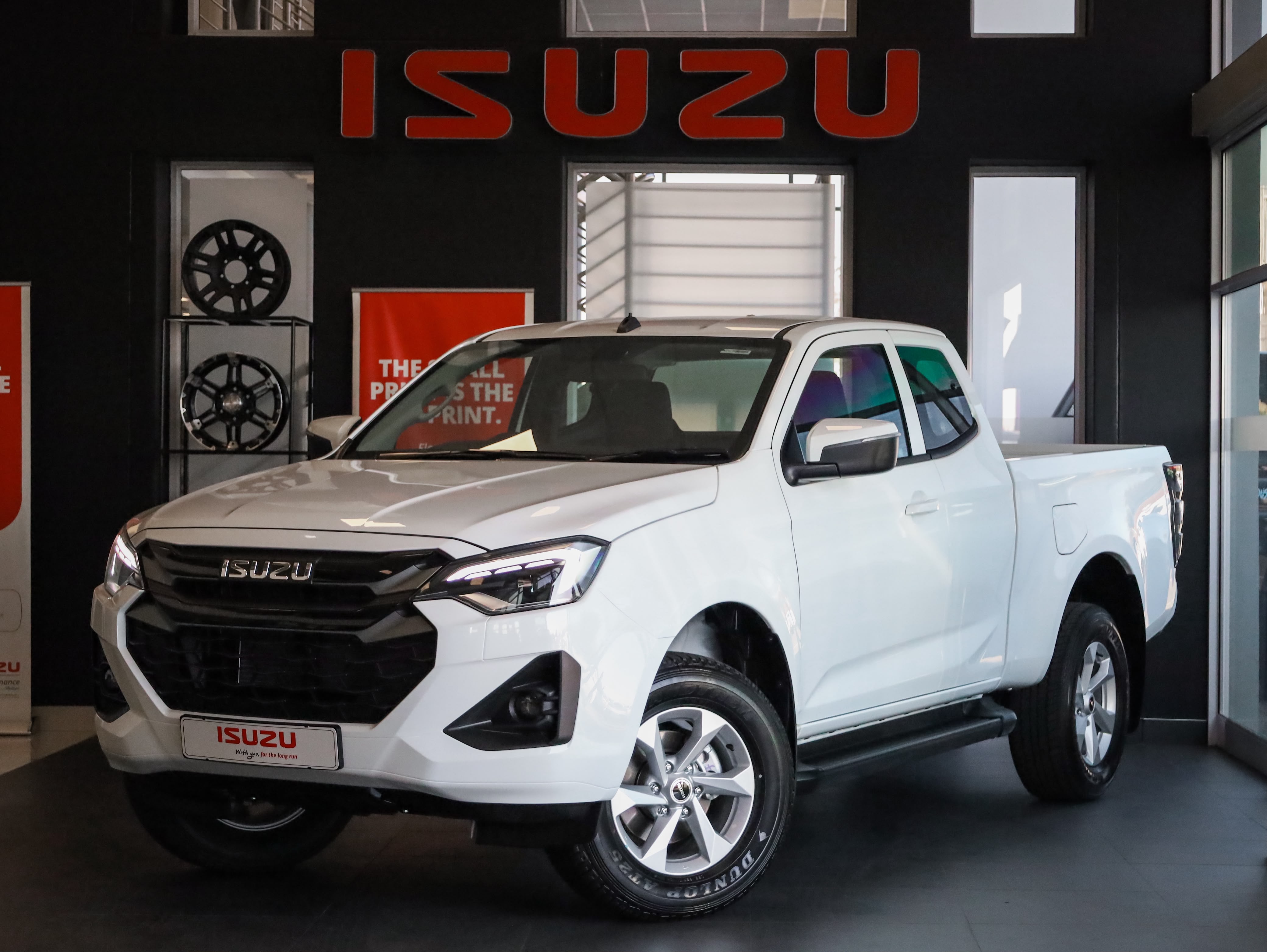 New 2026 Isuzu D-Max 1.9TD Extended cab LS auto
