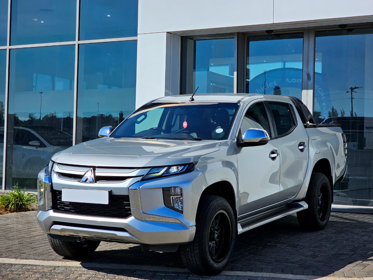 Used 2022 Mitsubishi Triton 2.4DI-D double cab auto