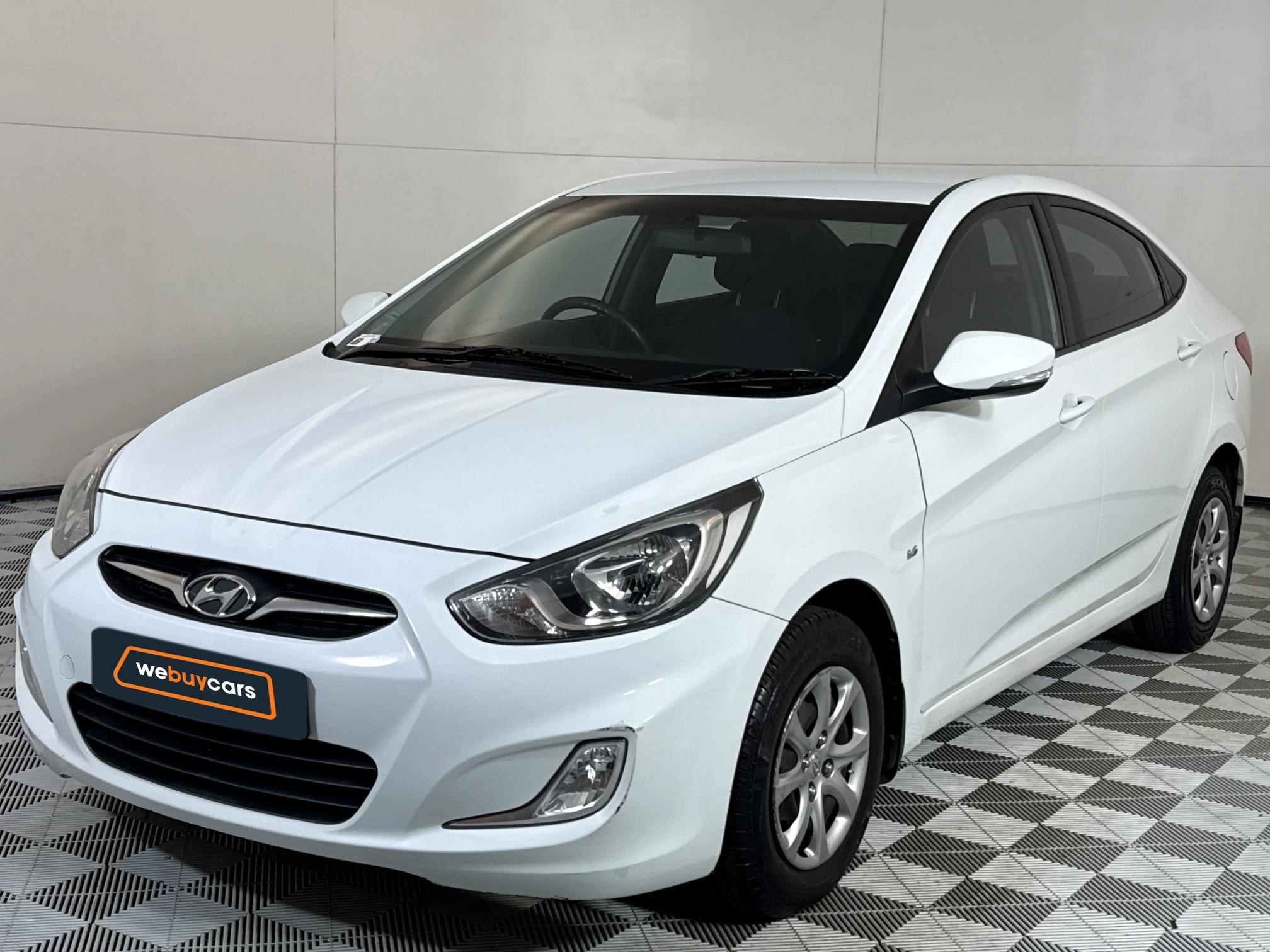 Used 2012 Hyundai Accent sedan 1.6 Fluid auto