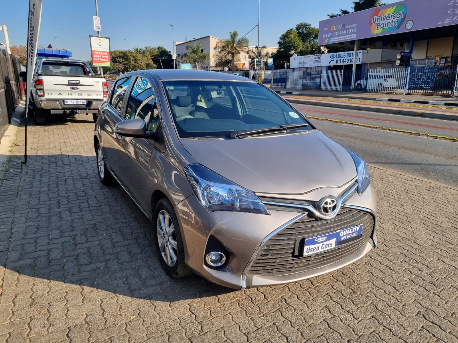 Used 2015 Toyota Yaris 5-door 1.0 Xi