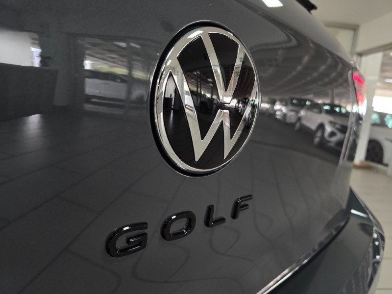 New 2026 Volkswagen Golf 1.4TSI R-Line Plus