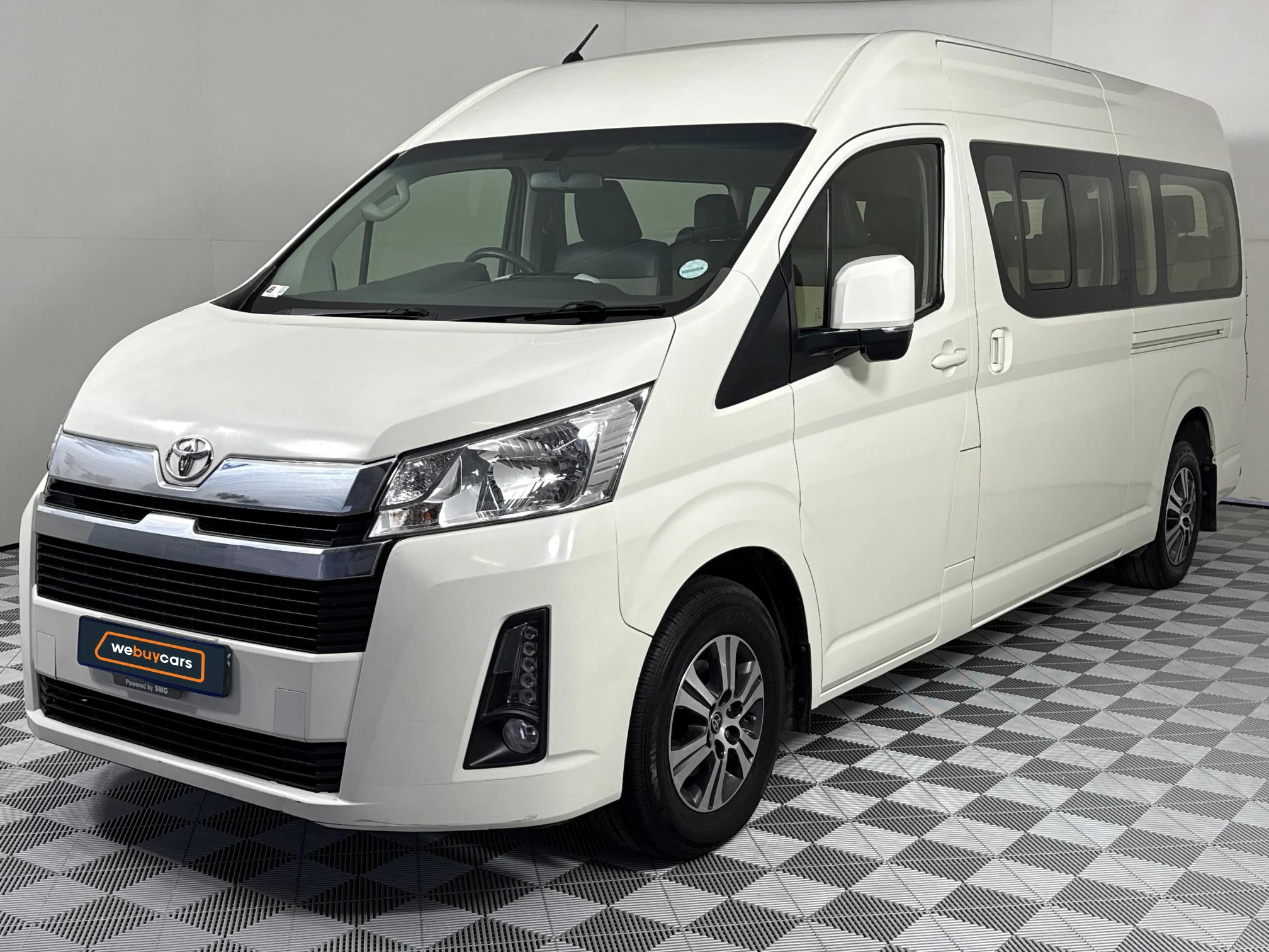Used 2023 Toyota Quantum 2.8 SLWB bus 14-seater GL manual