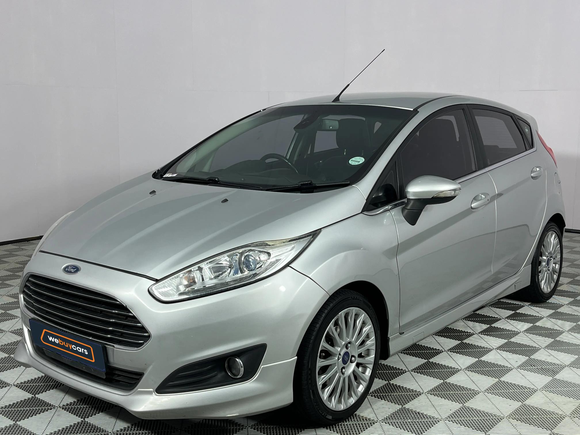 Used 2016 Ford Fiesta 5-door 1.0T Titanium auto
