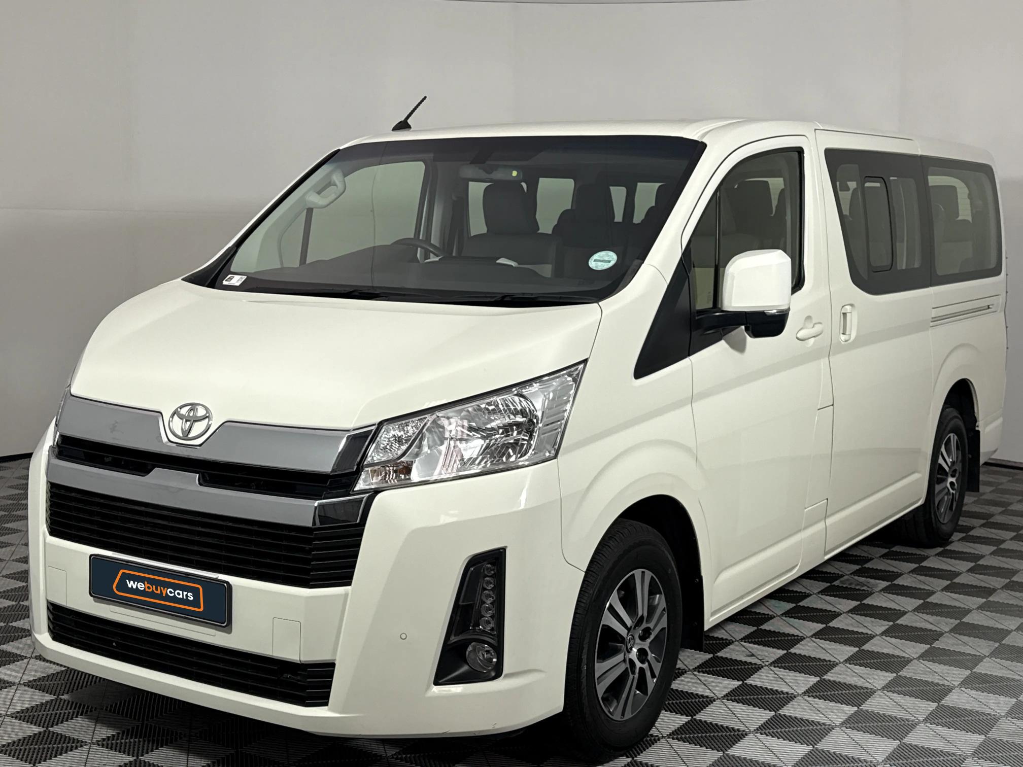 Used 2025 Toyota Quantum 2.8 LWB bus 11-seater GL