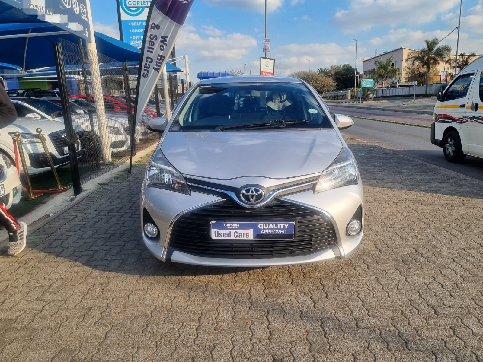 Used 2017 Toyota Yaris 1.3 5-door T3