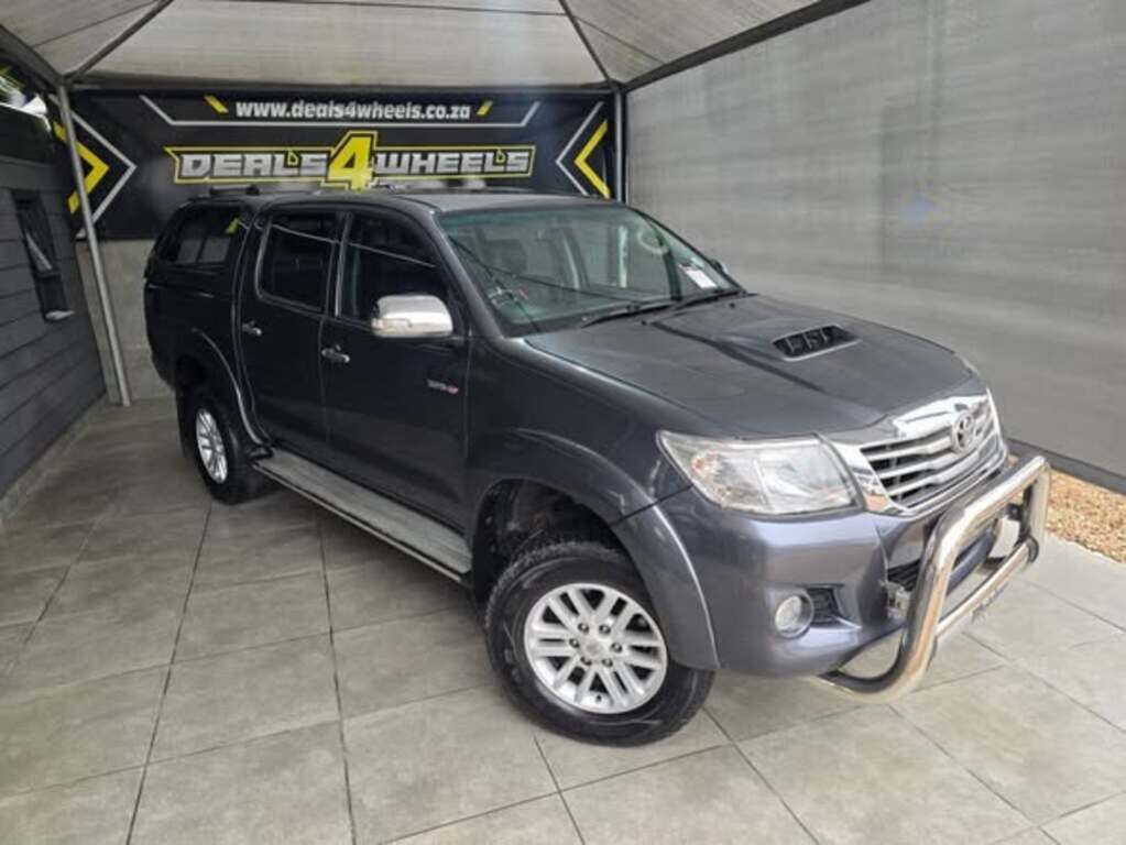 Used 2013 Toyota Hilux 3.0D-4D double cab 4x4 Raider Dakar edition auto
