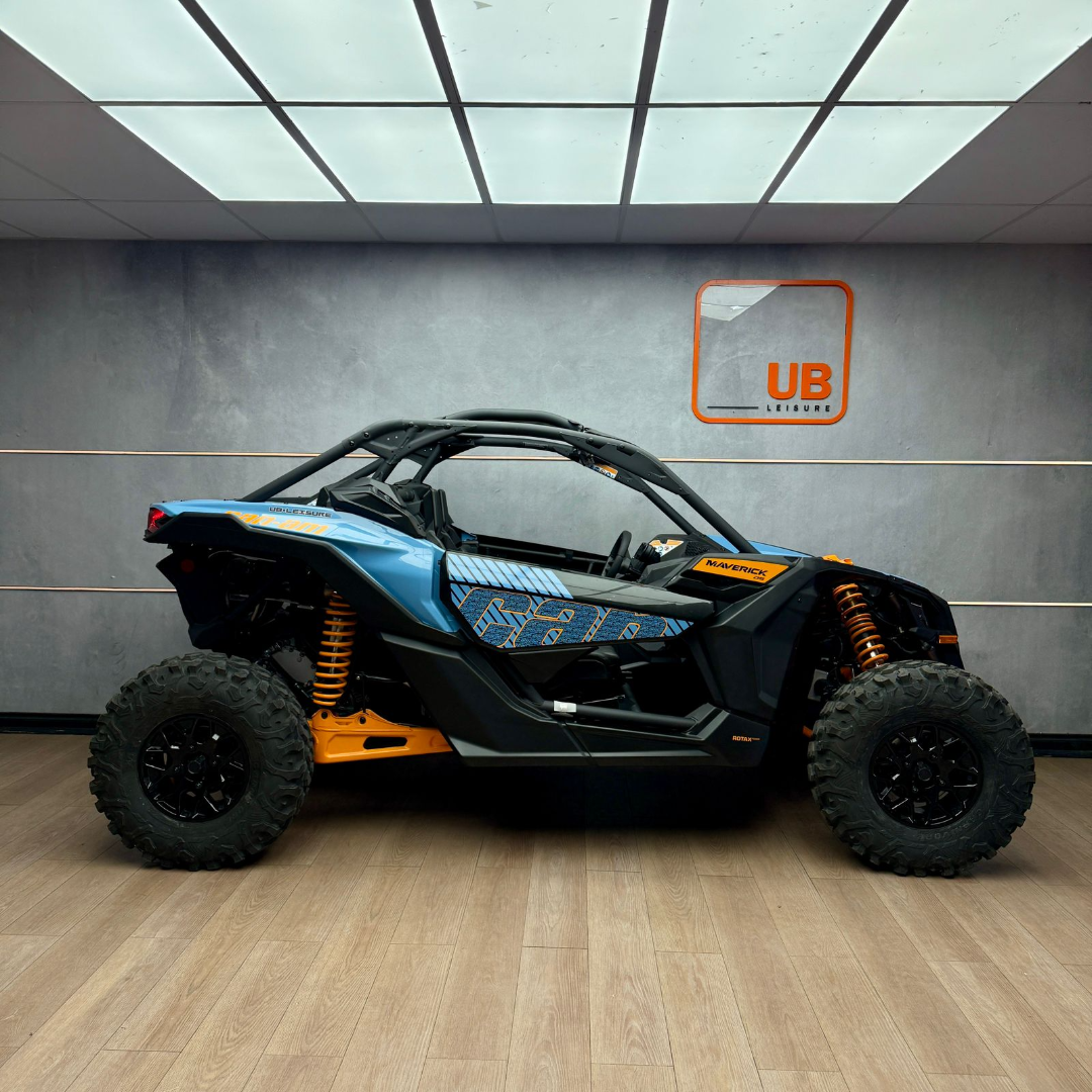 New 2026 Can-Am MAVERICK DS TURBO RR - SCANDI BLUE ORANGE CRUSH