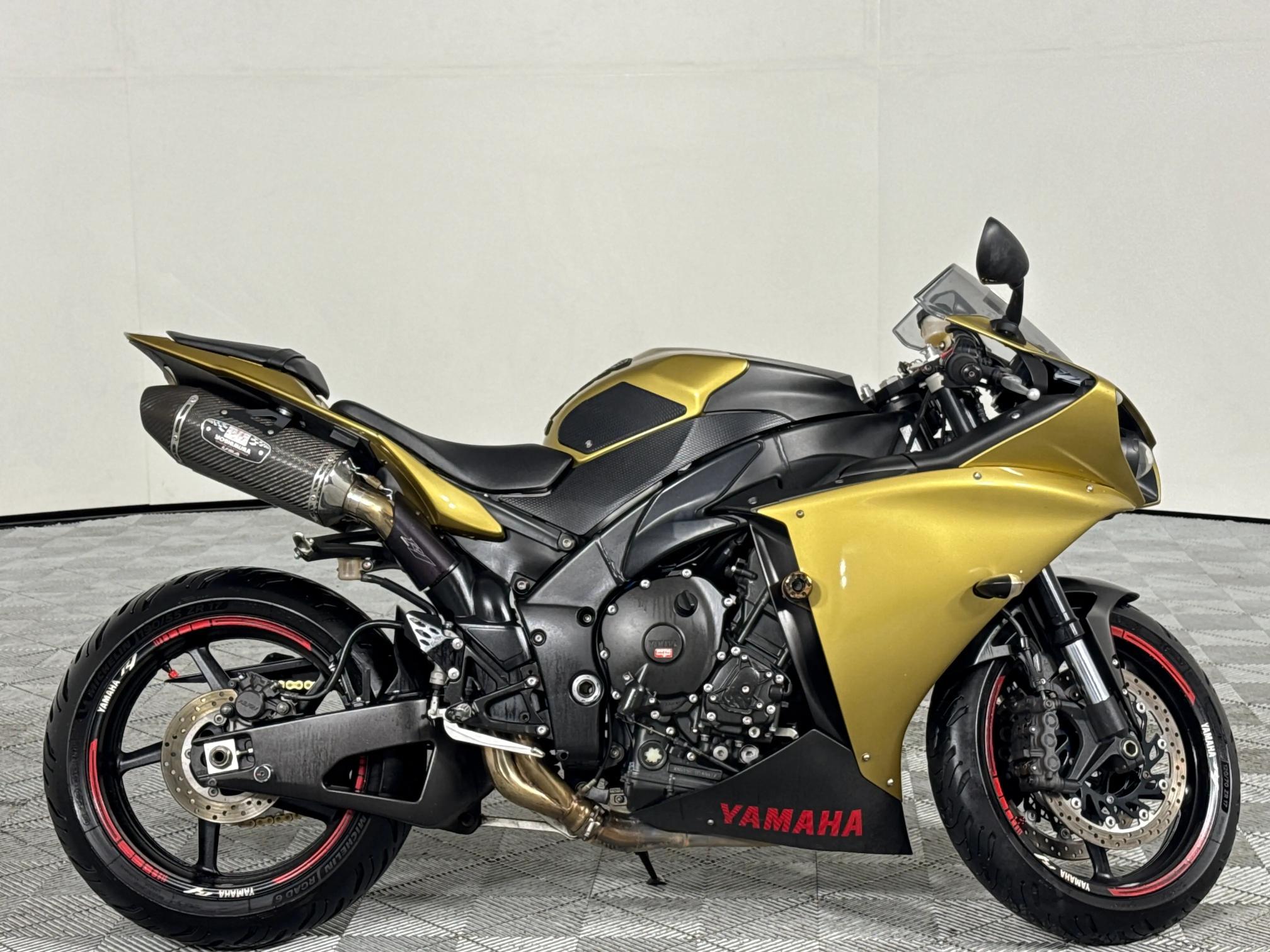 Used 2015 Yamaha YZF R1