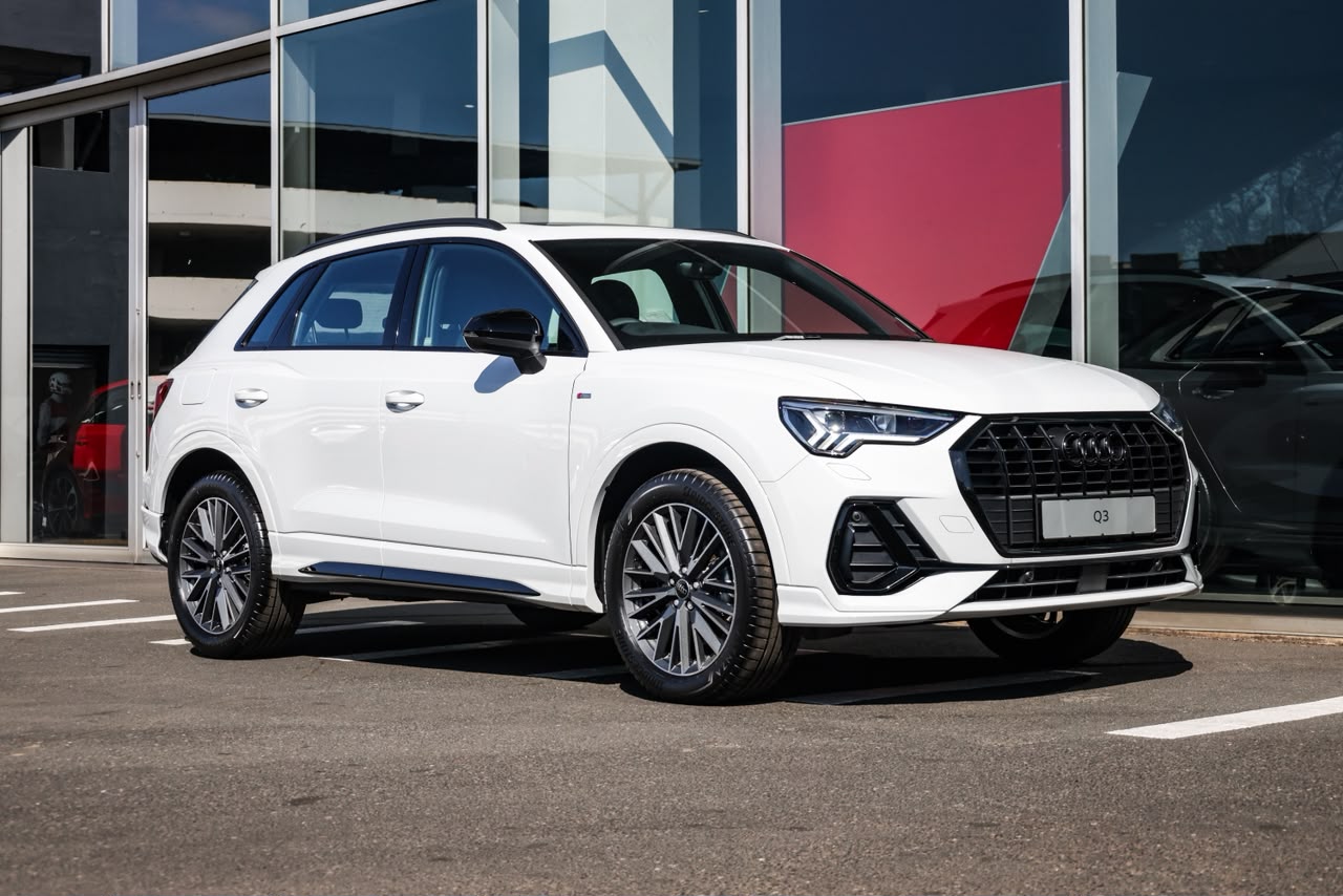 New 2026 Audi Q3 35TDI Black Edition