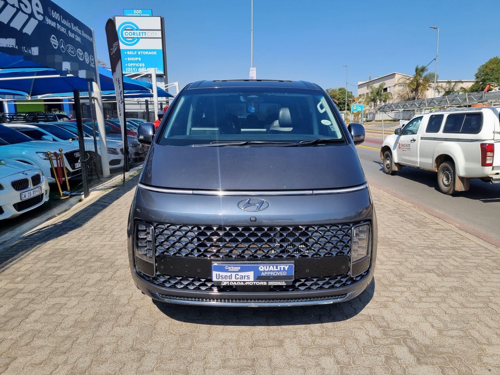 Used 2022 Hyundai Staria 2.2D Executive 9-seater