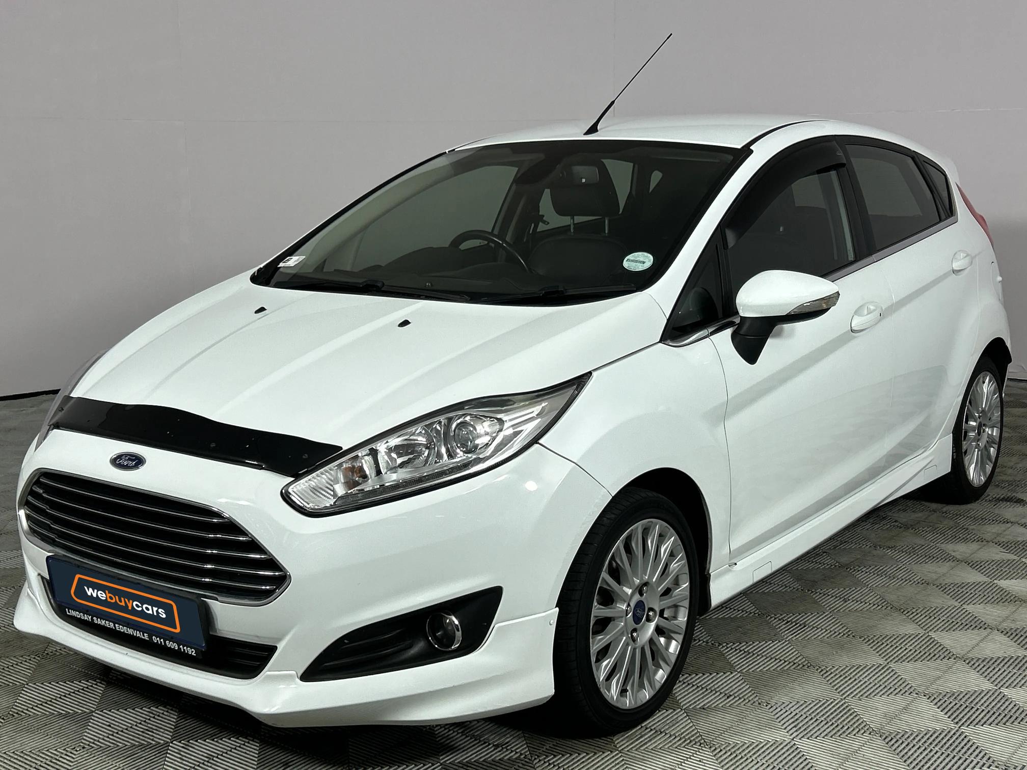 Used 2016 Ford Fiesta 5-door 1.0T Titanium auto