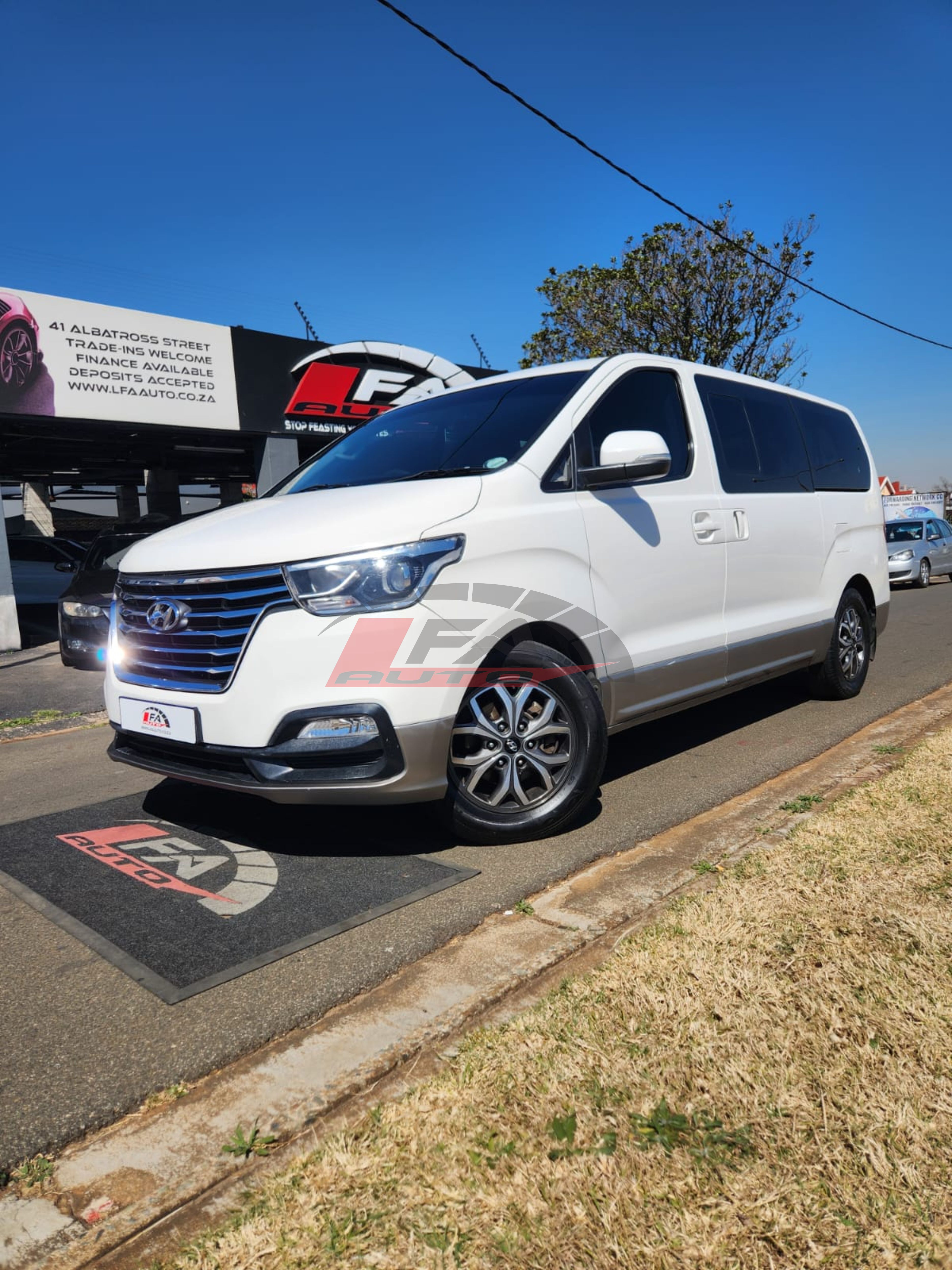 Used 2020 Hyundai H-1 2.5VGTi bus Elite 9-seater