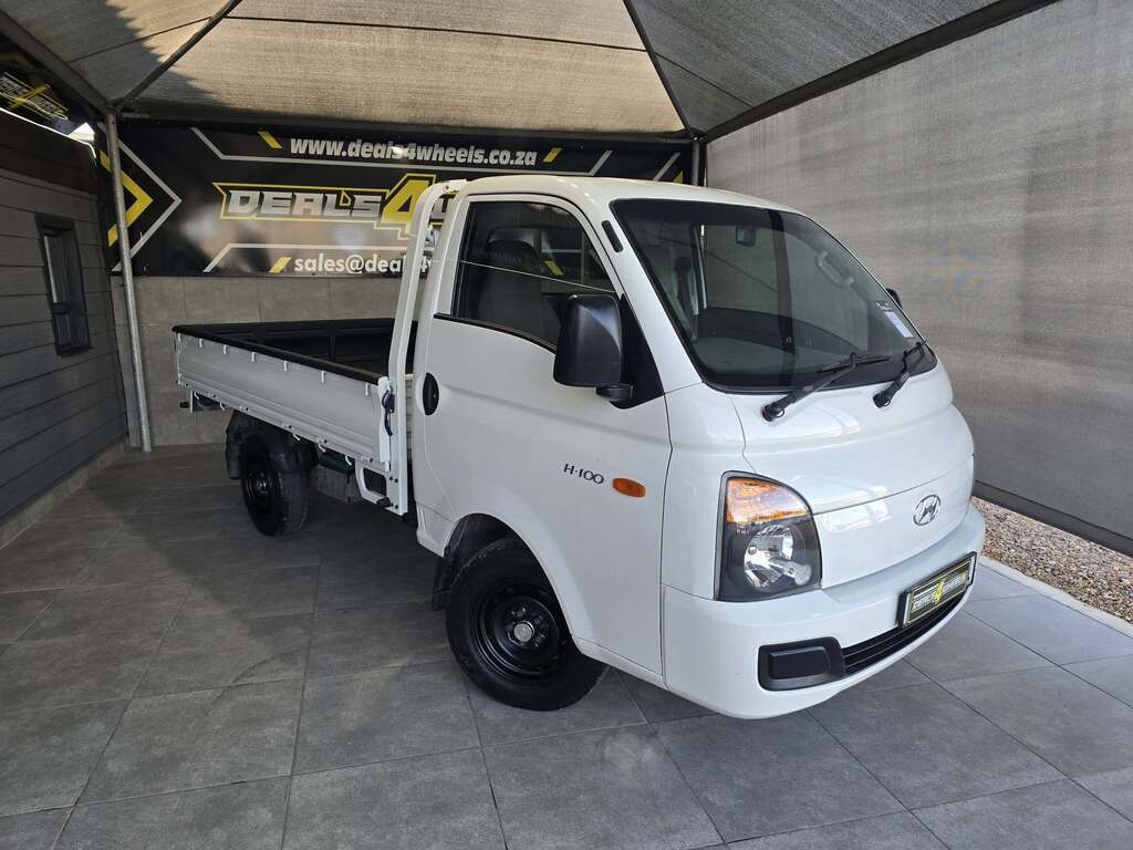 Used 2019 Hyundai H-100 Bakkie 2.6D deck