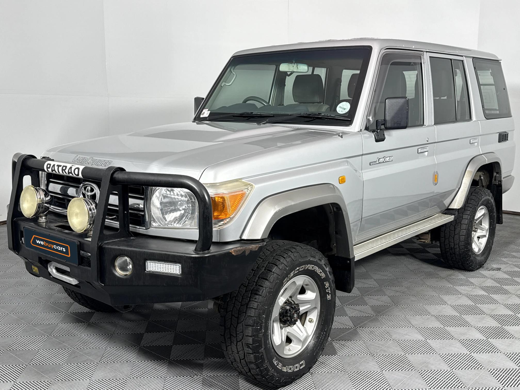 Used 2010 Toyota Land Cruiser 76 4.2D station wagon