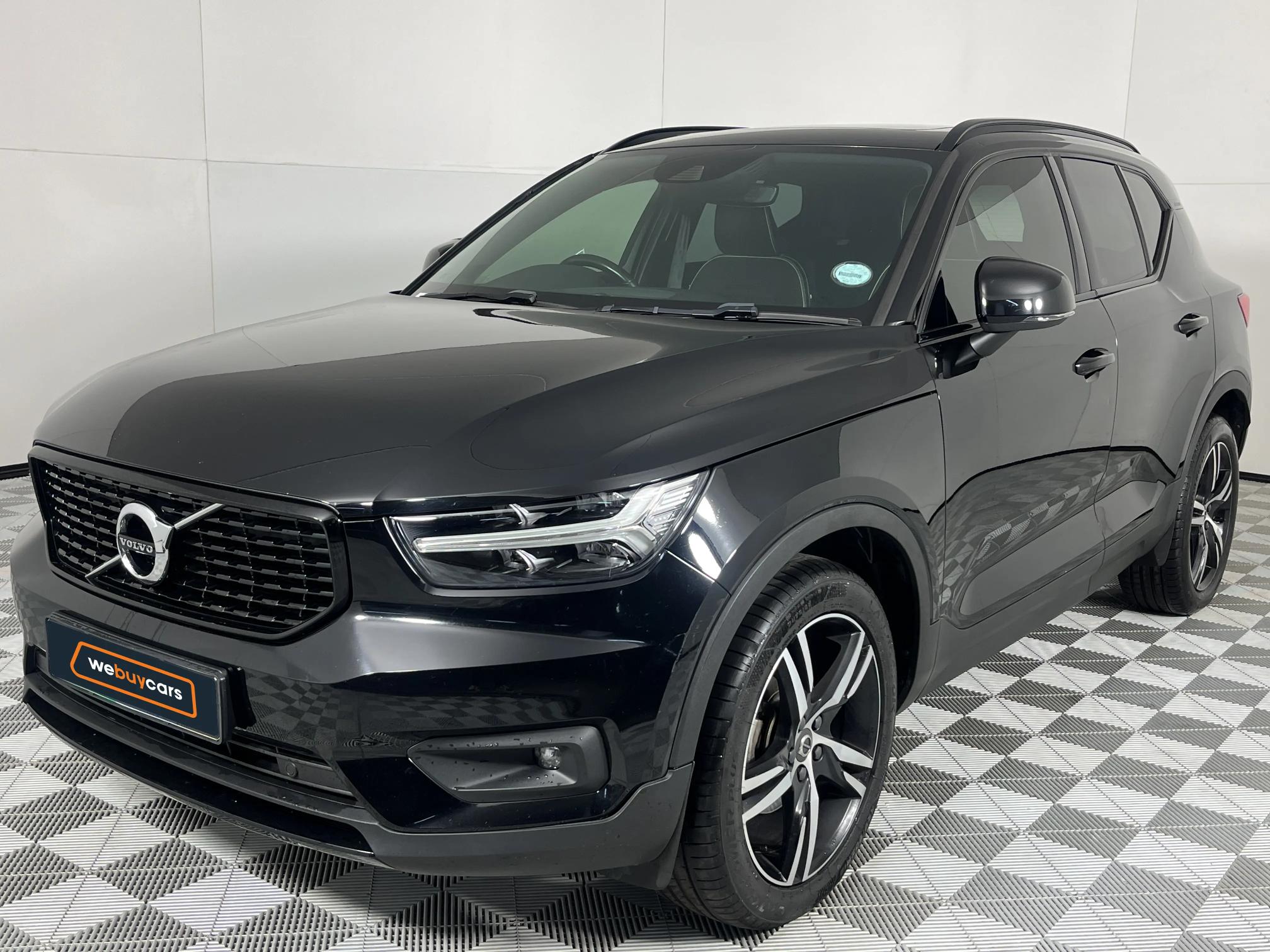 Used 2019 Volvo XC40 T3 R-Design