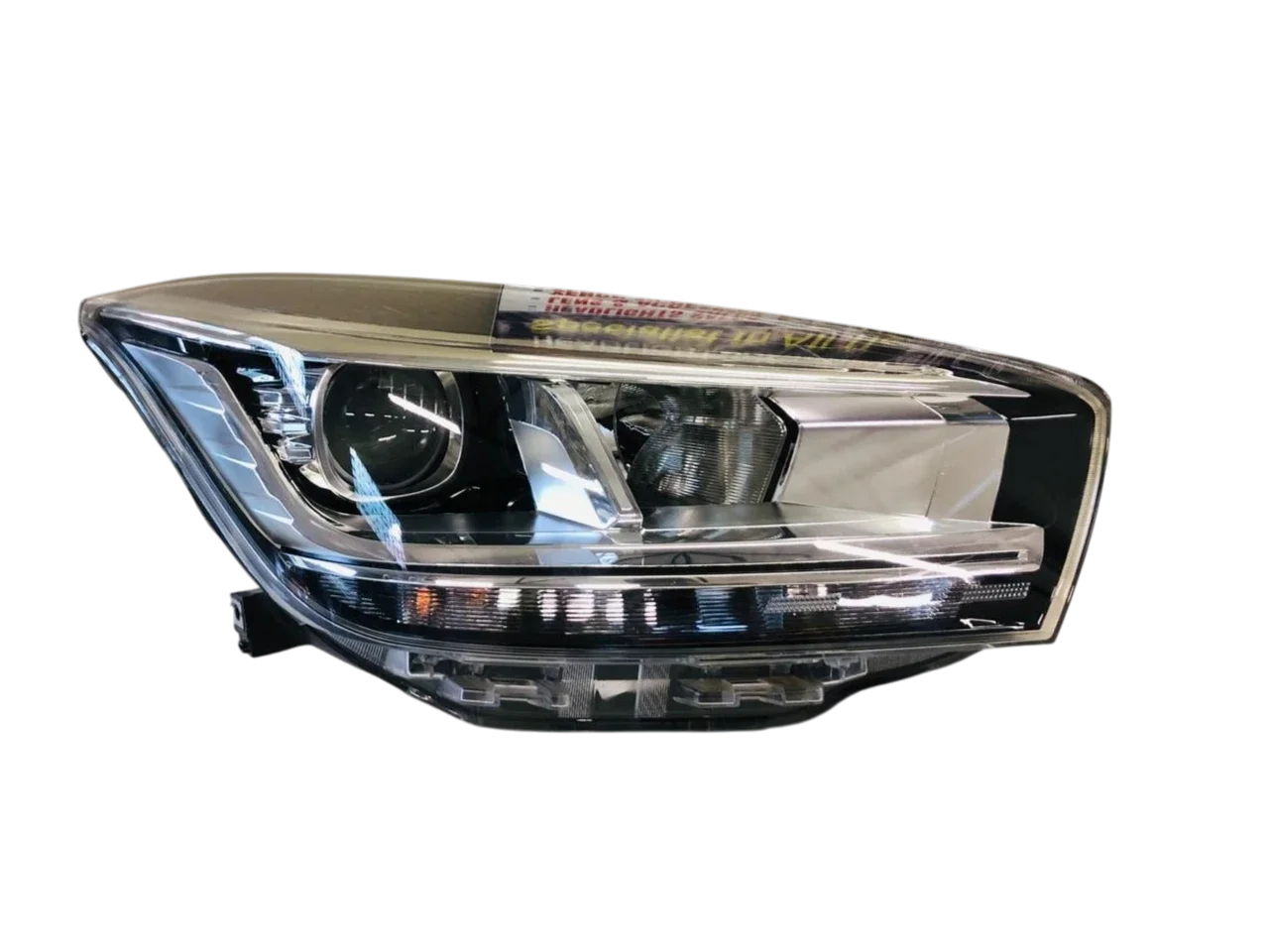 Chery Tiggo 4 Pro halogen headlight - Right side
