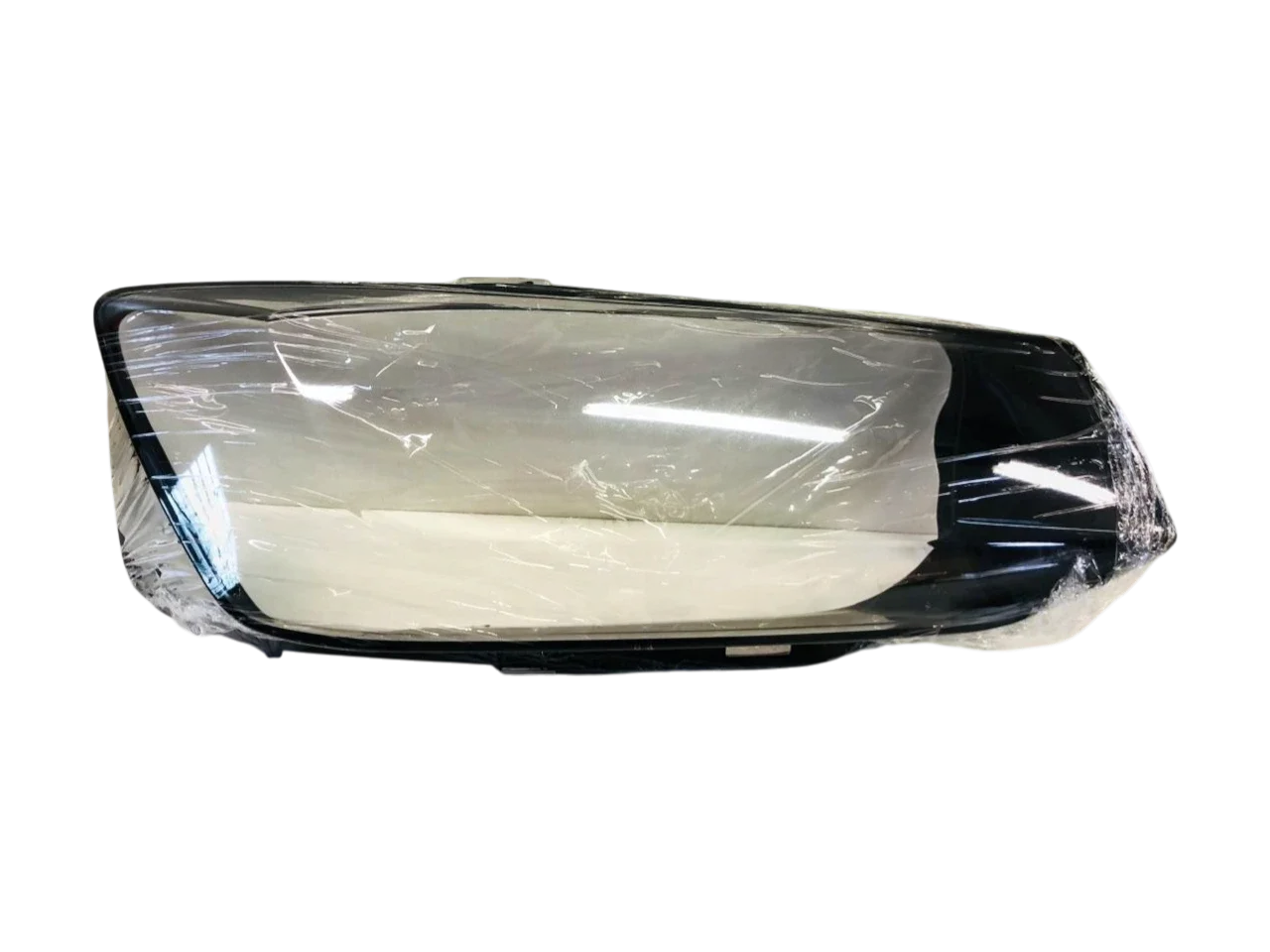 Audi Q2 replacement headlight lens - Right side