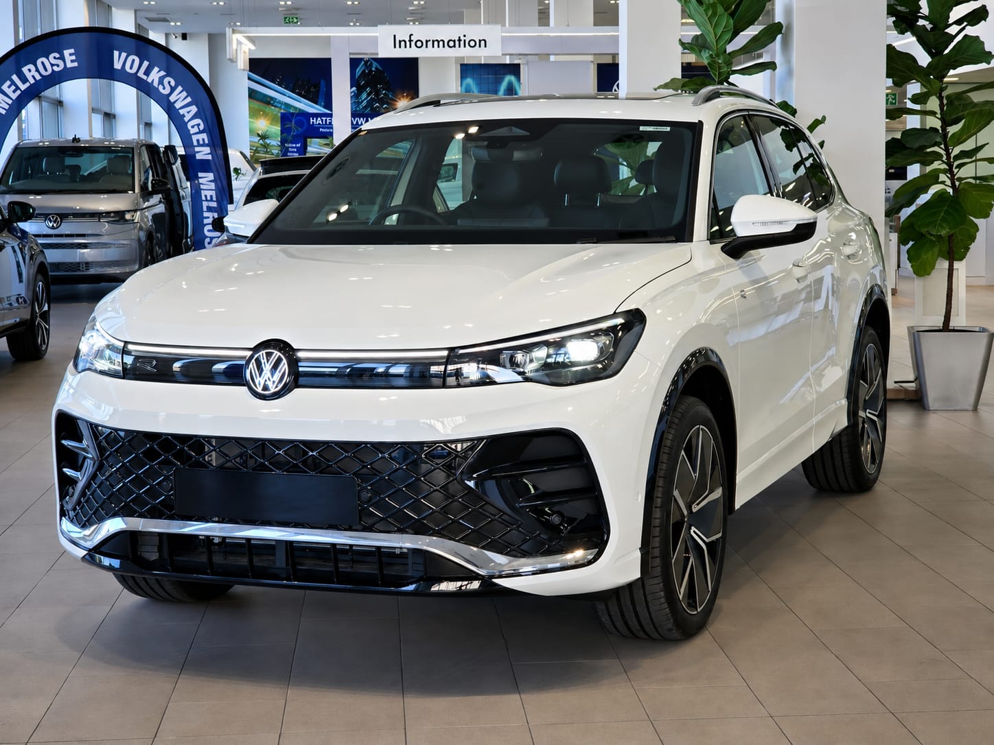 New 2026 Volkswagen Tiguan 2.0TSI R-Line 4Motion