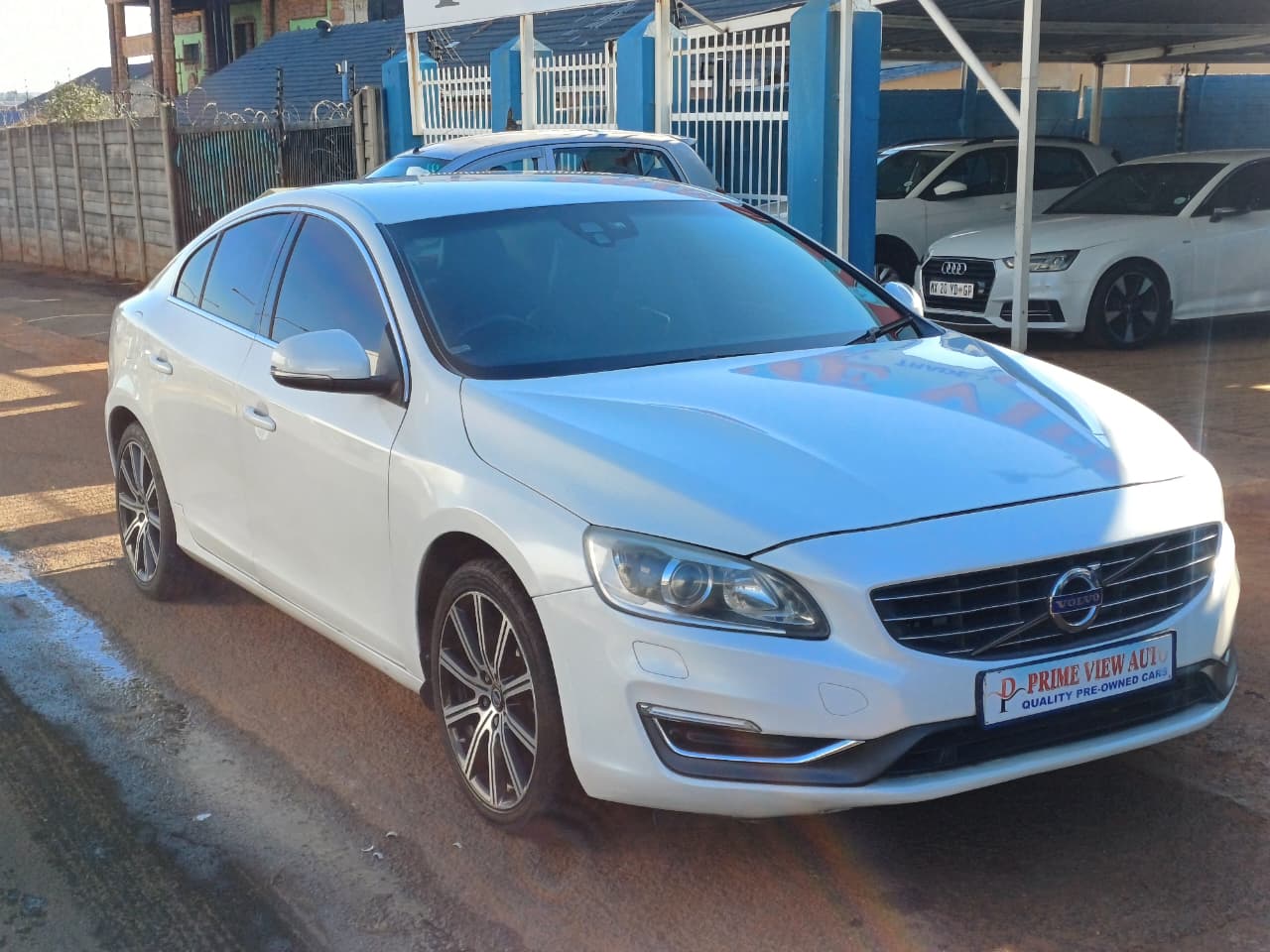 Used 2015 Volvo S60 T4 Elite auto