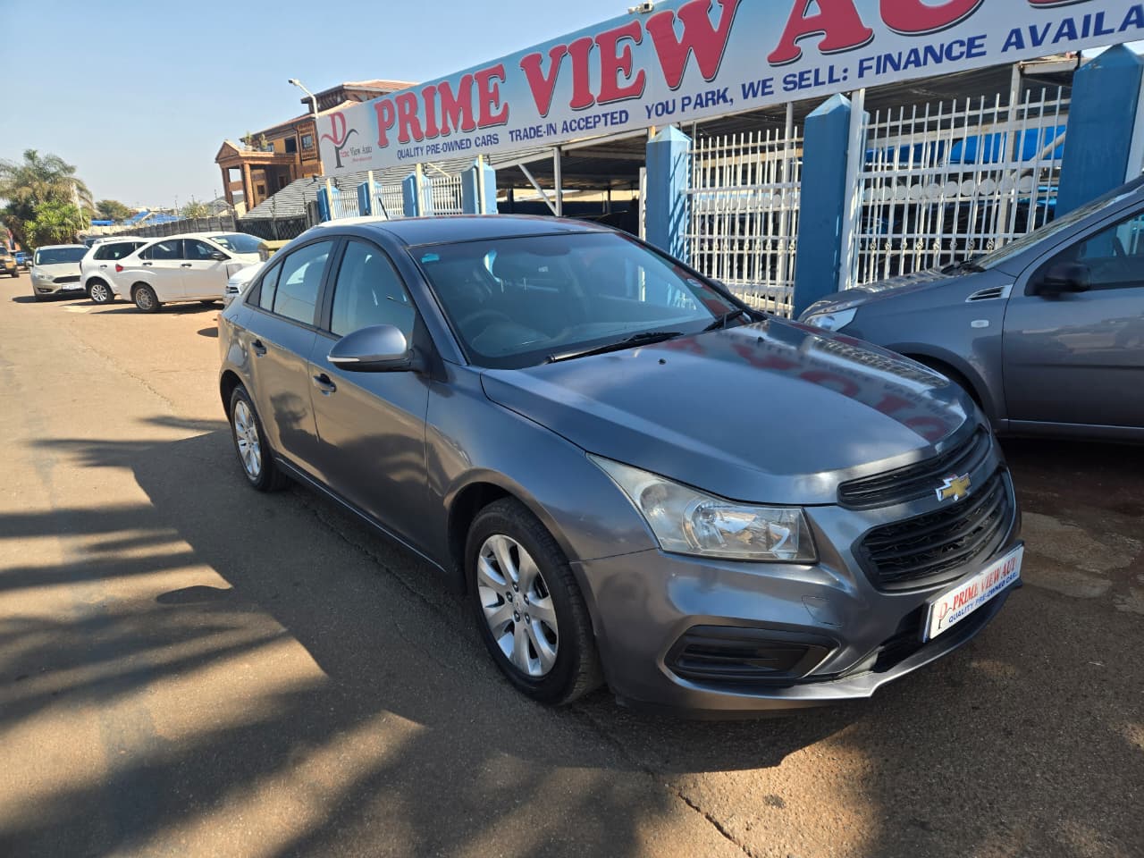 Used 2017 Chevrolet Cruze sedan 1.6 LS
