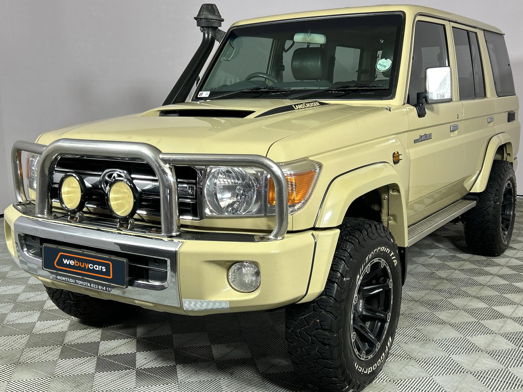 Used 2015 Toyota Land Cruiser 76 4.5D-4D V8 station wagon LX
