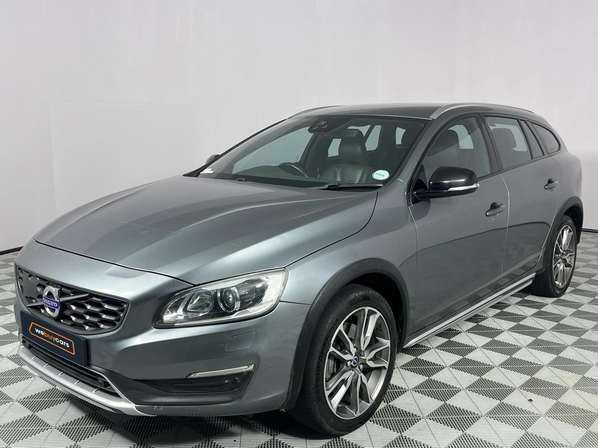 Used 2016 Volvo V60 Cross Country D4 AWD Inscription