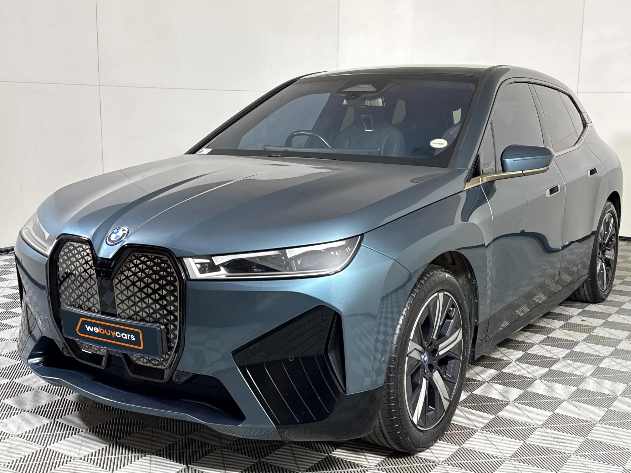 Used 2023 BMW iX xDrive40