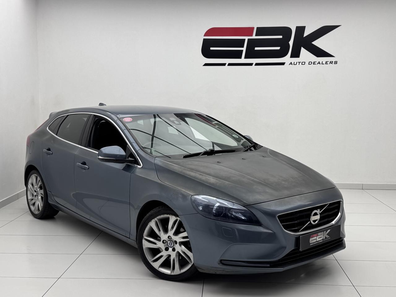 Used 2012 Volvo V40 T4 Excel