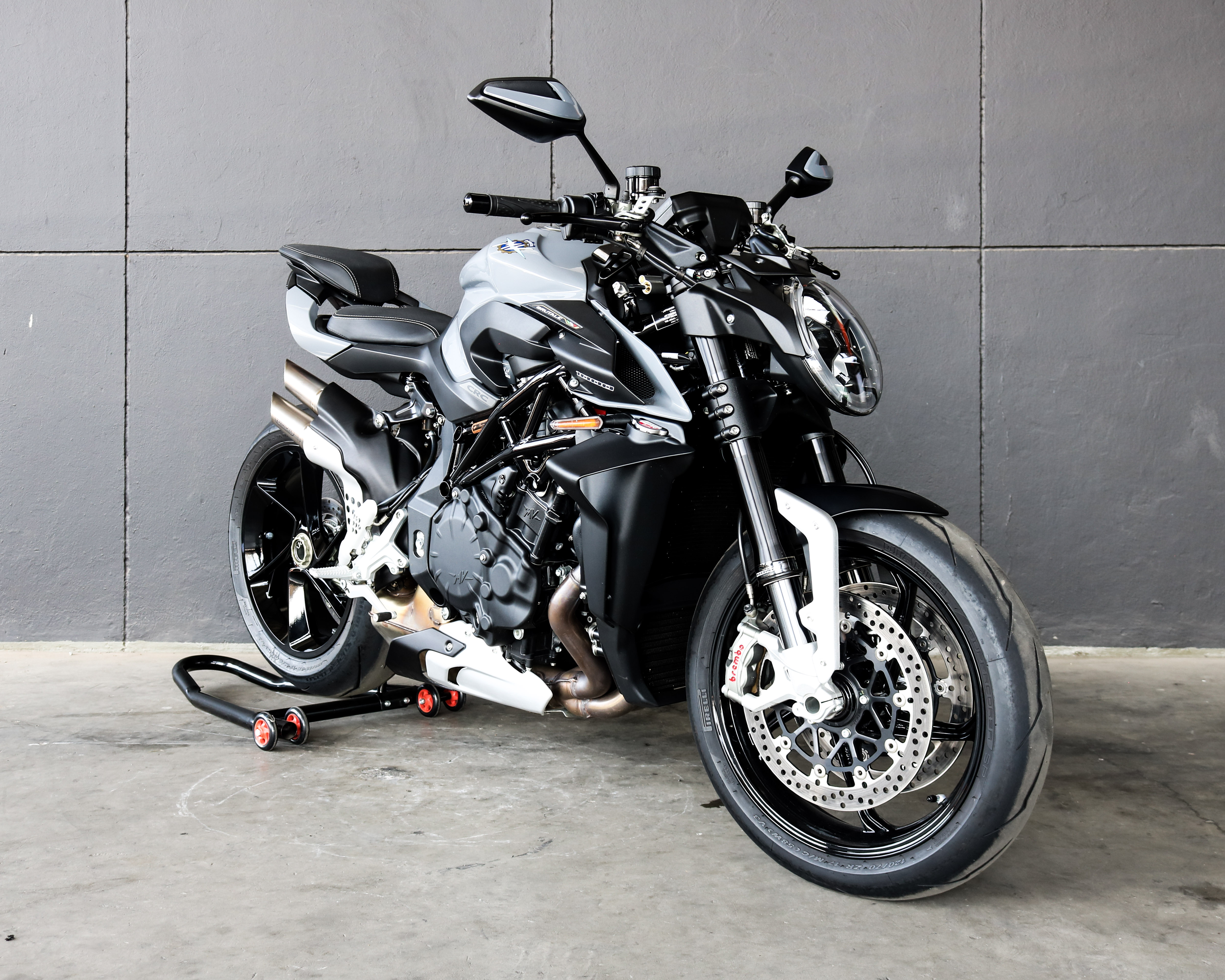 MV AGUSTA BRUTALE 1000