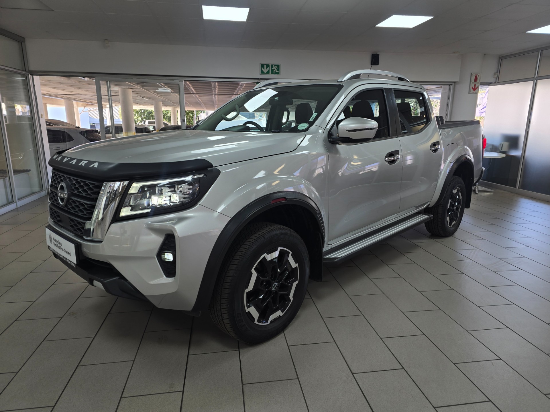 Used 2025 Nissan Navara 2.5DDTi double cab LE Plus 4x4