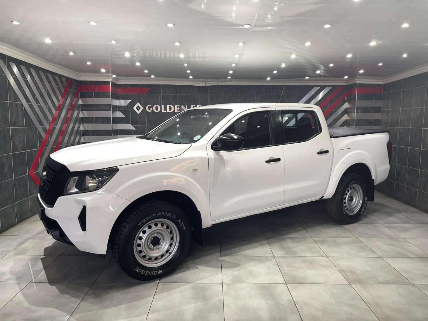 Used 2022 Nissan Navara 2.5DDTi double cab SE manual