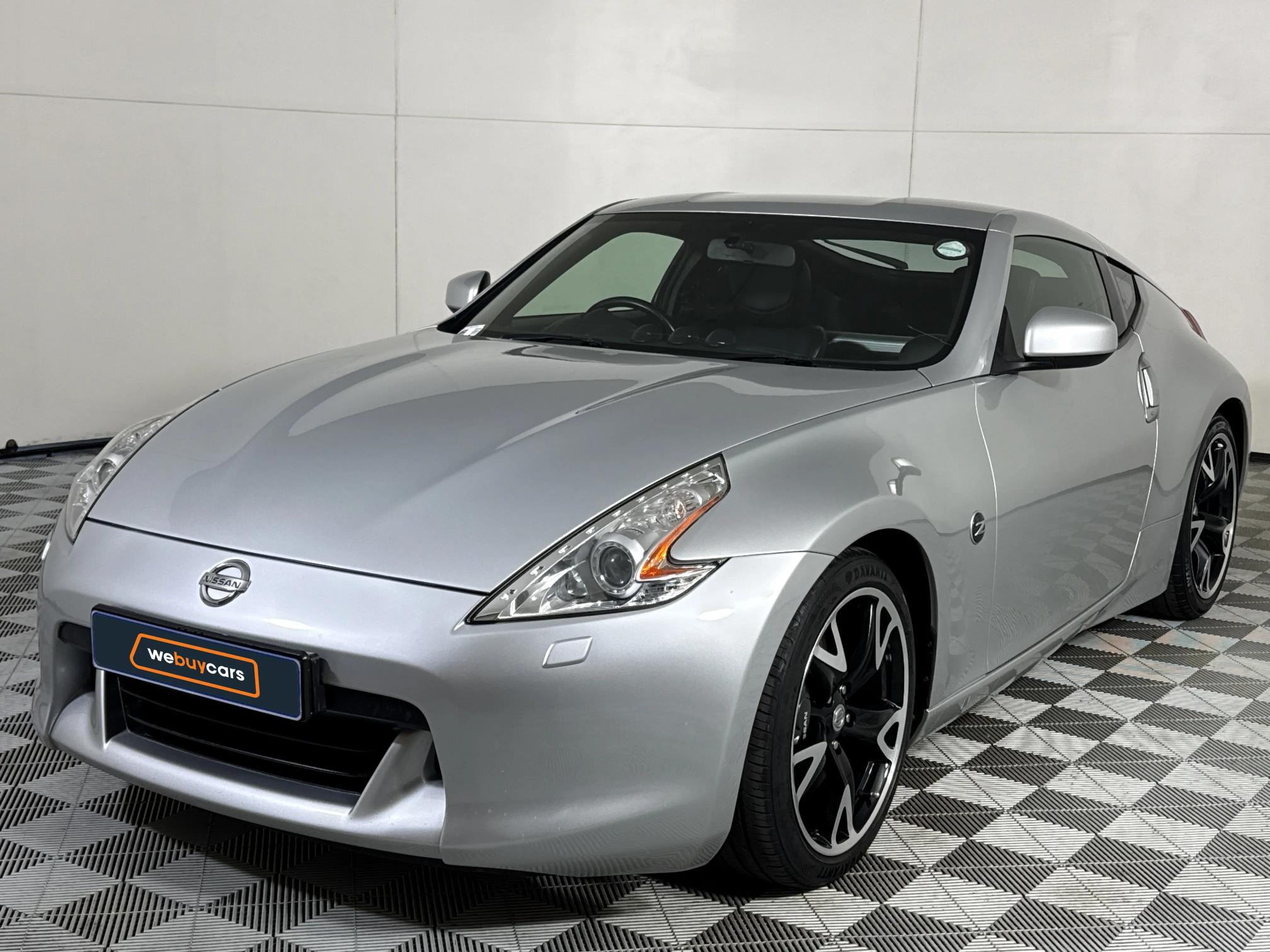 Used 2011 Nissan 370Z coupe auto