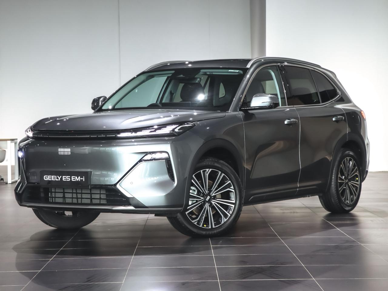 New 2026 Geely E5 EM-i Apex