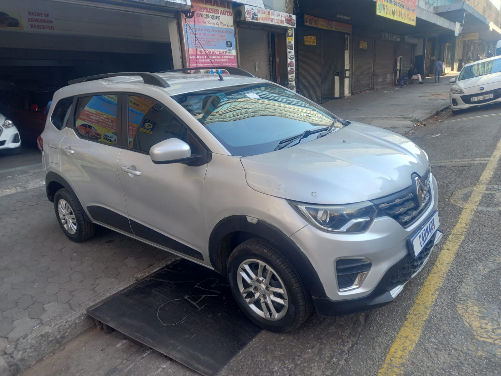 Used 2022 Renault Triber 1.0 Dynamique