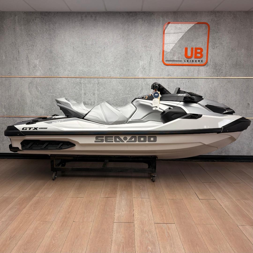 New 2026 Seadoo GTX LTD 325 WITH SOUND SYSTEM - WHITE PEARL PREMIUM