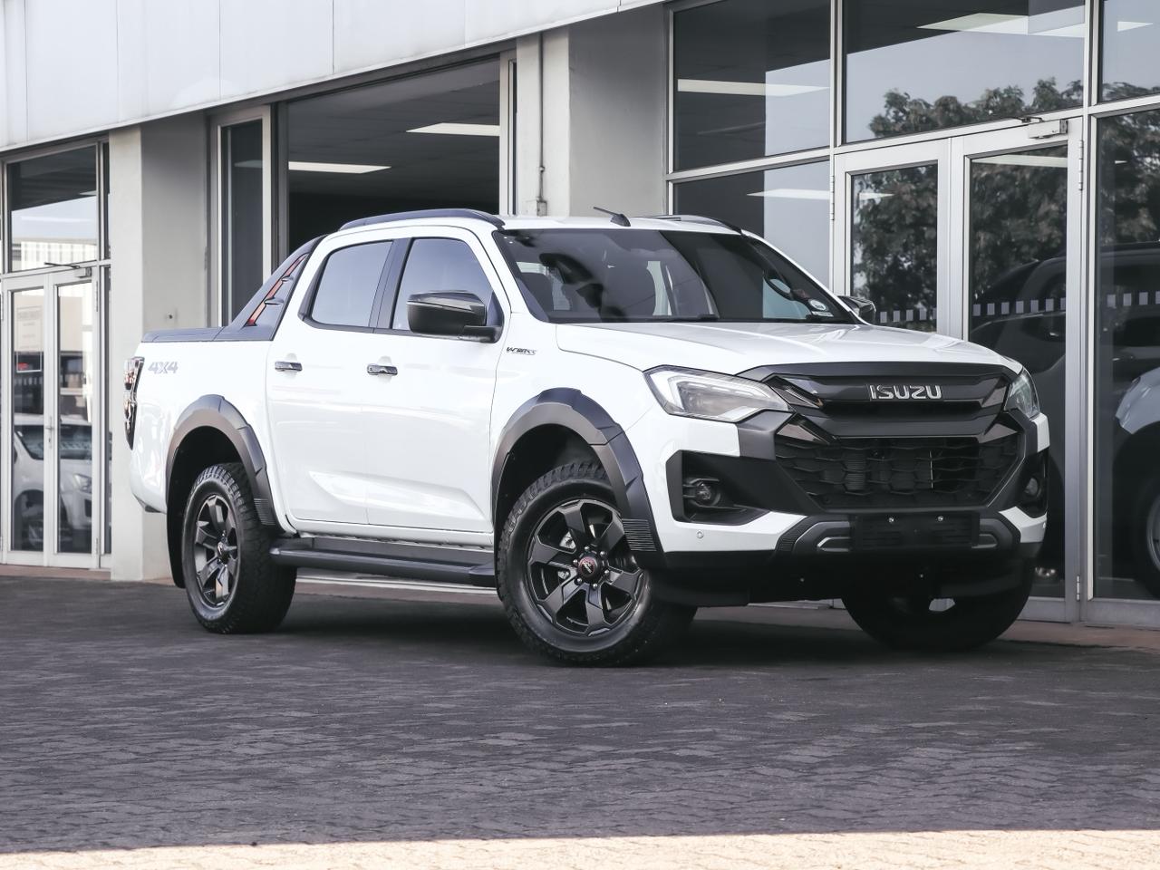 New 2026 Isuzu D-Max 3.0TD double cab V-Cross 4x4