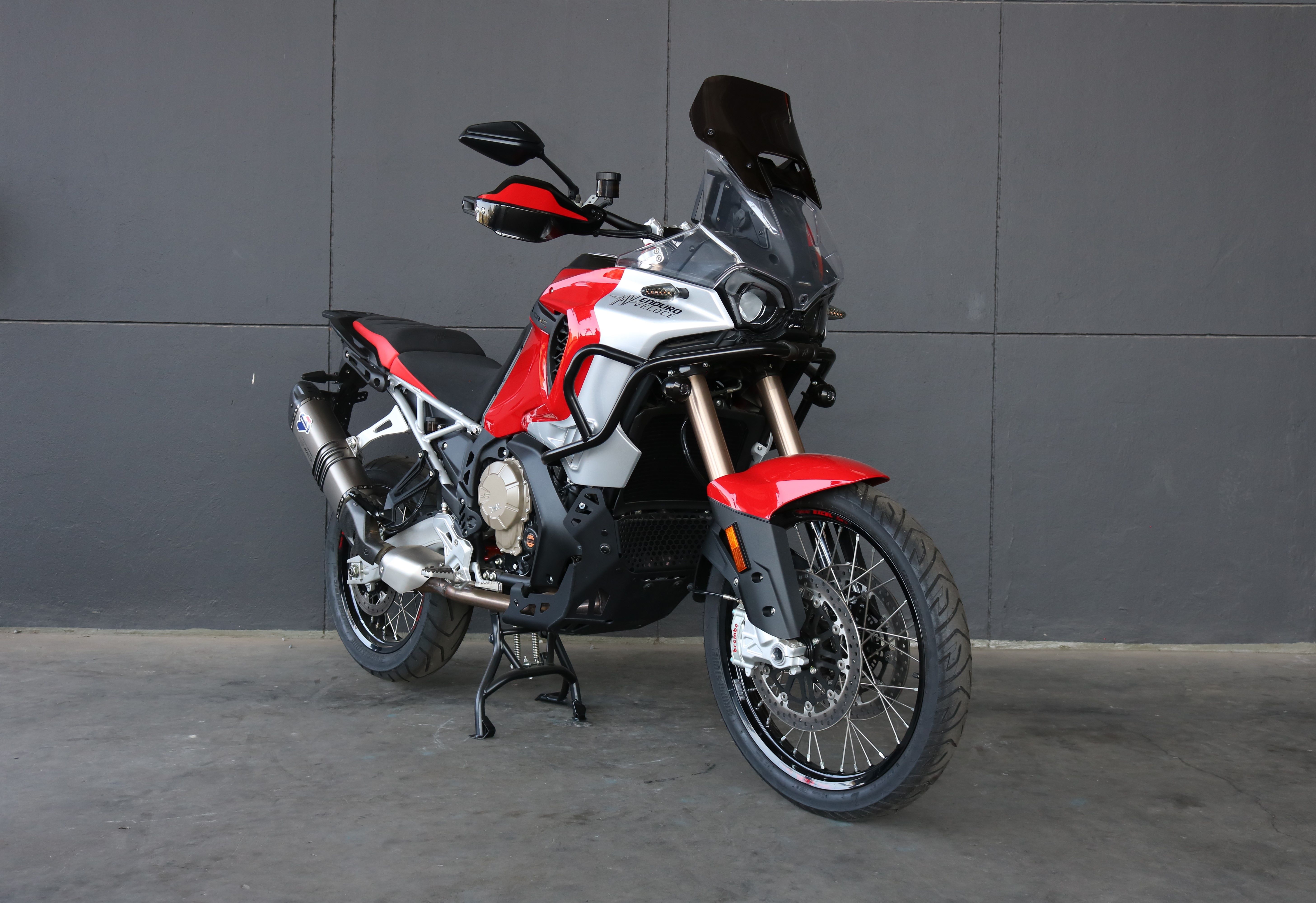 2024 MV ENDURO VELOCE