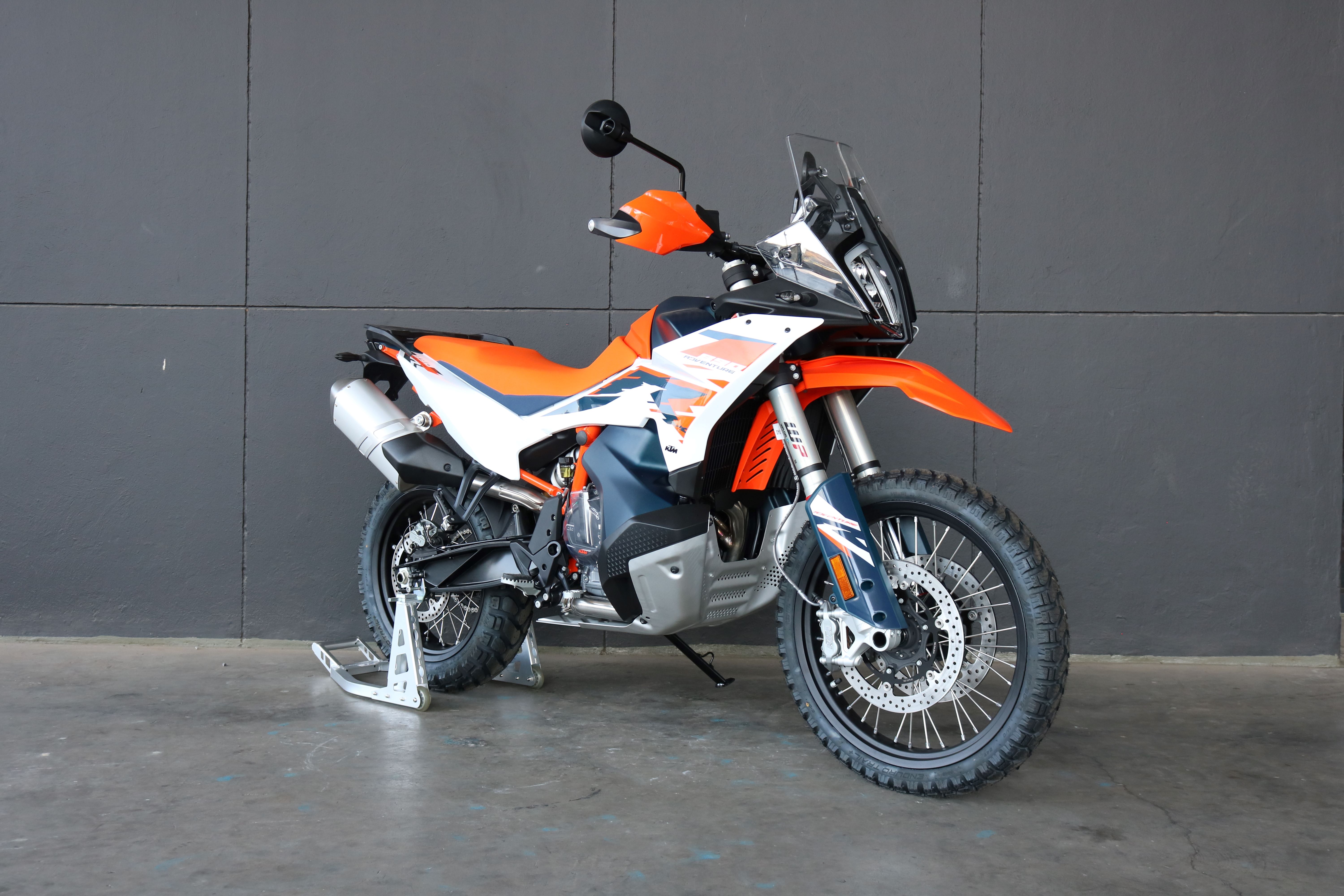 2026 KTM 890 ADVENTURE