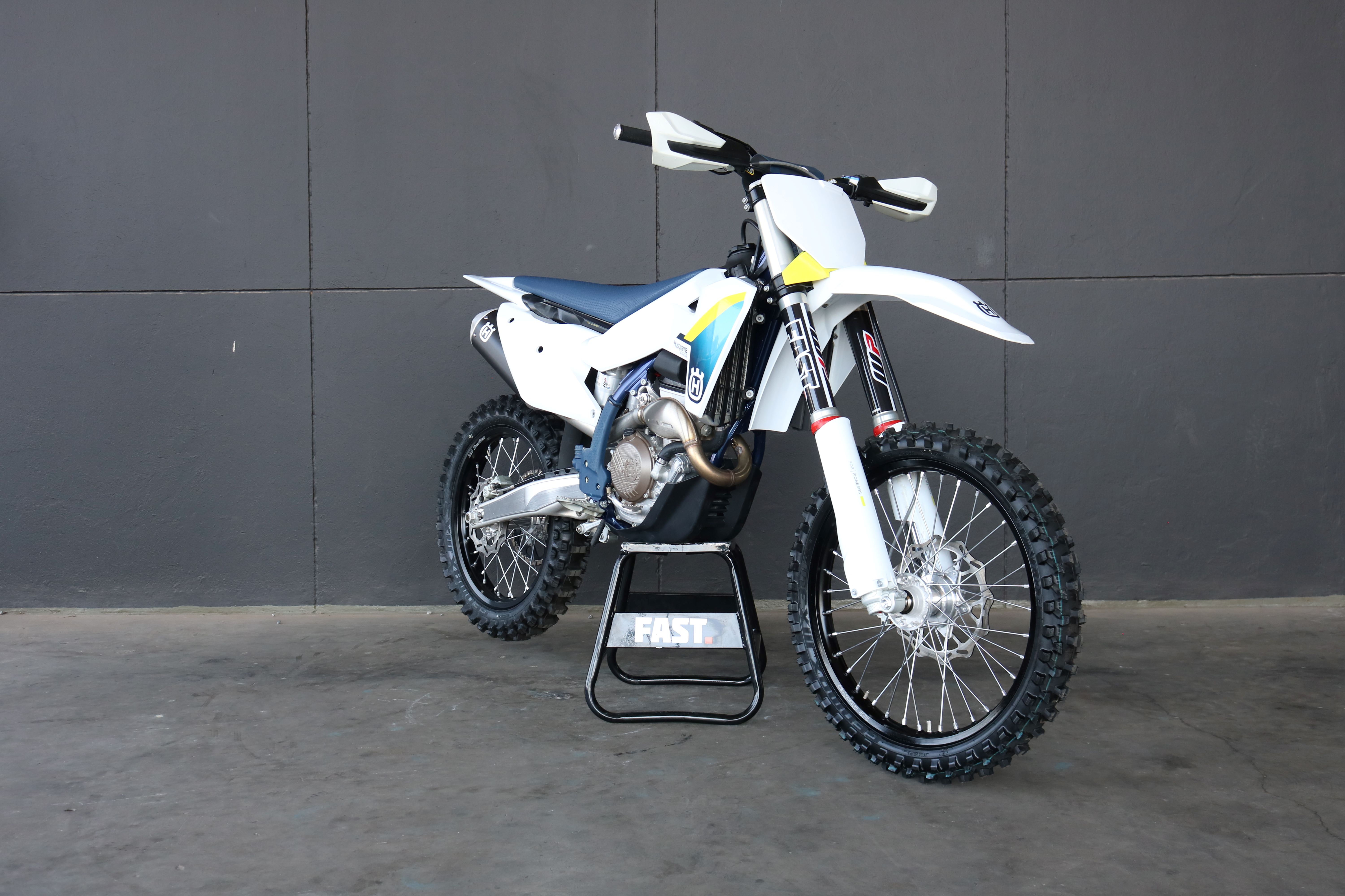 2025 HUSQVARNA FC250