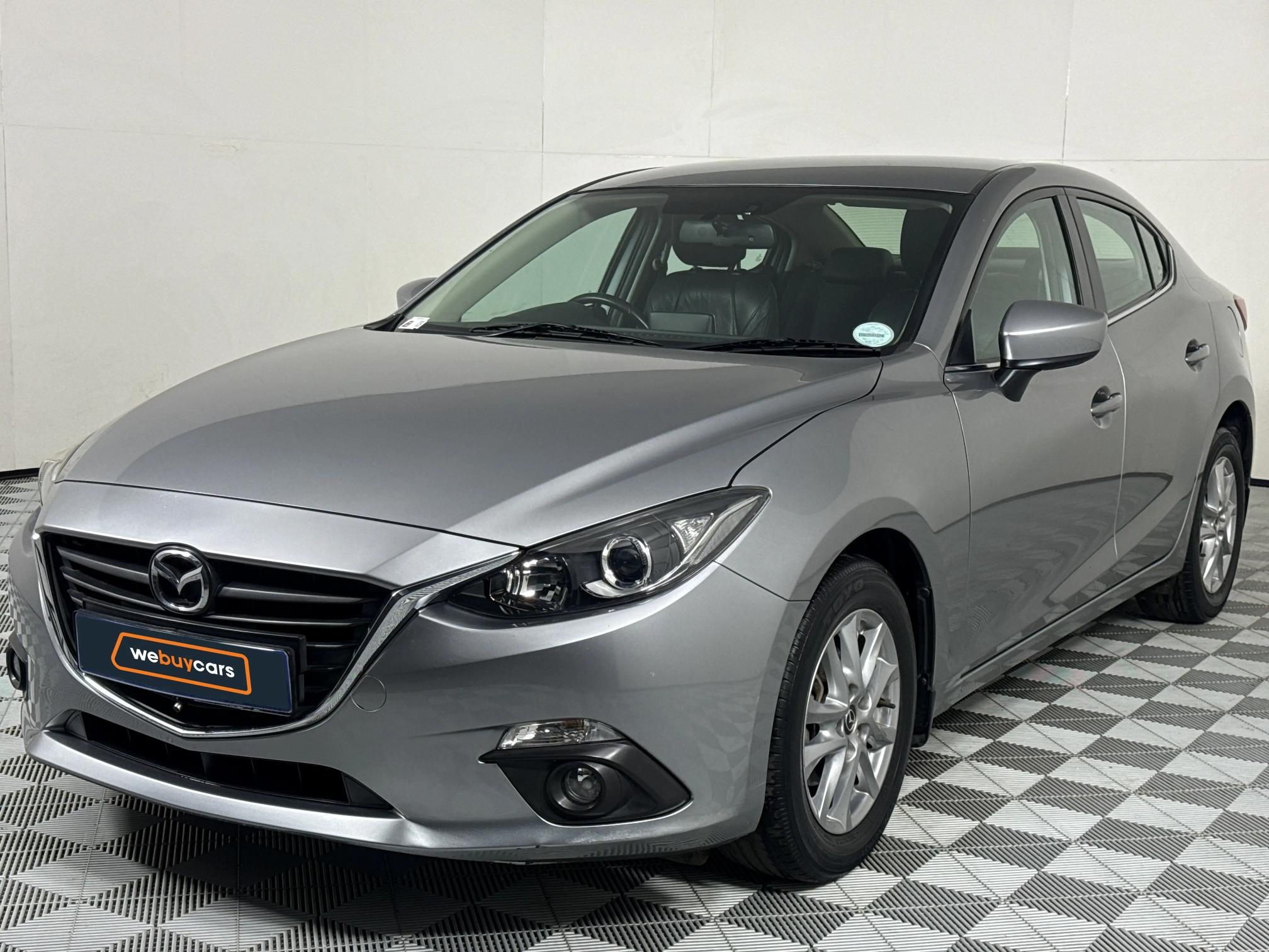 Used 2015 Mazda Mazda3 sedan 1.6 Dynamic