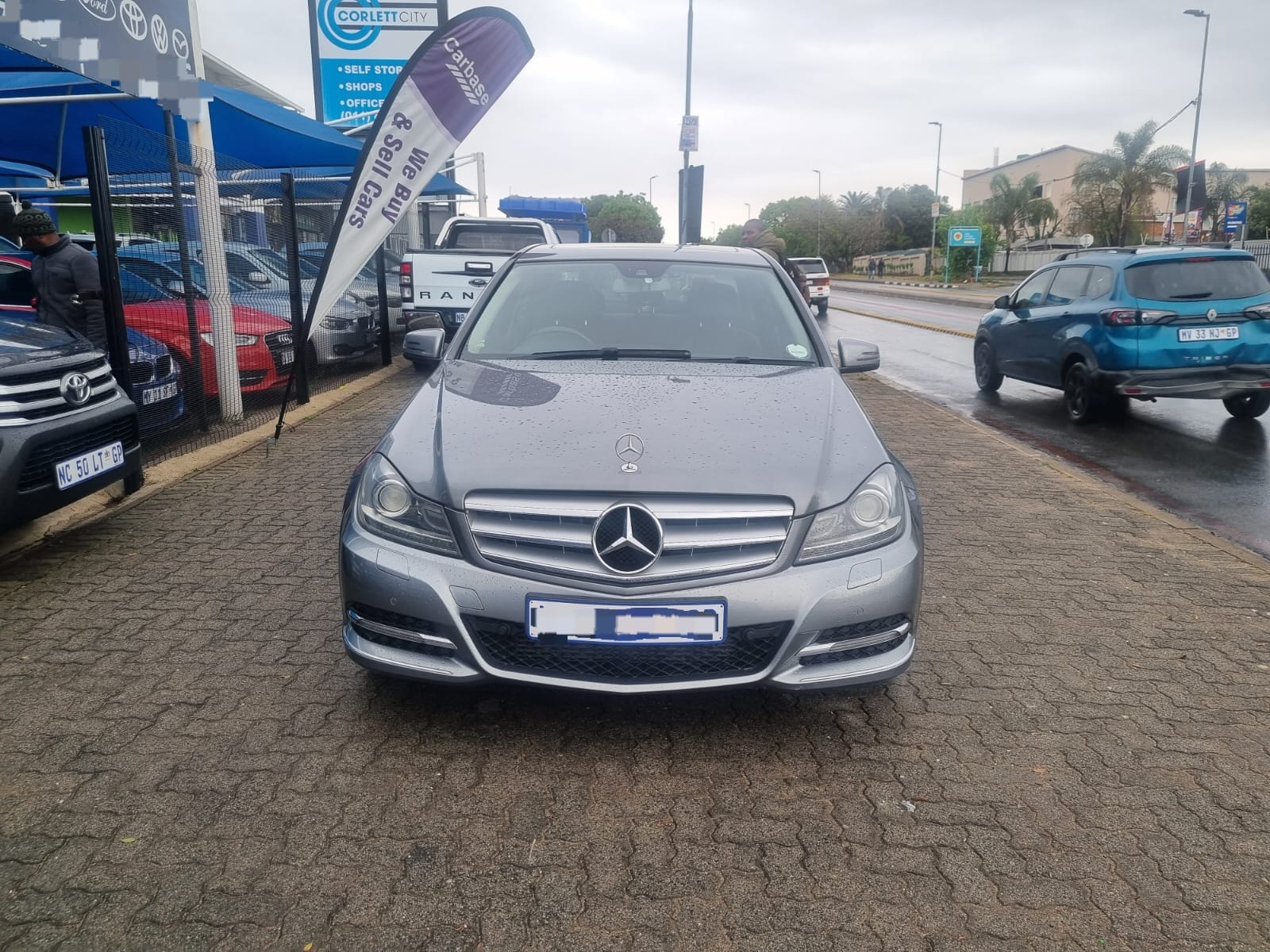 Used 2013 Mercedes-Benz C-Class C200 auto