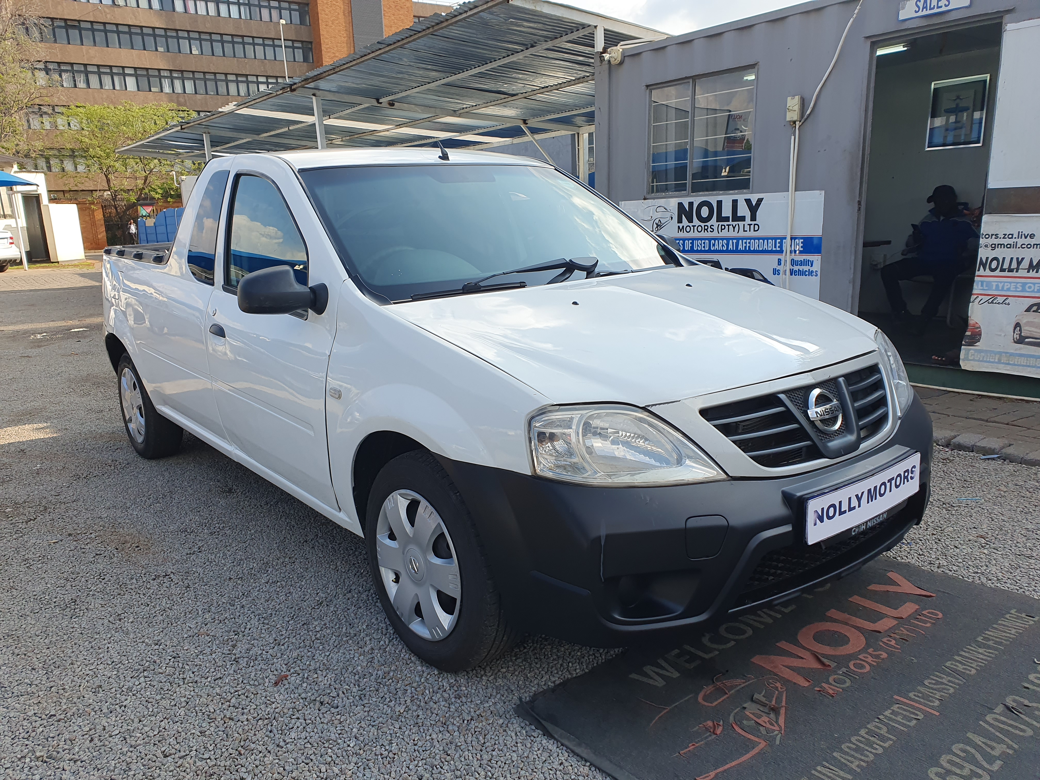 Used 2020 Nissan NP200 1.6i